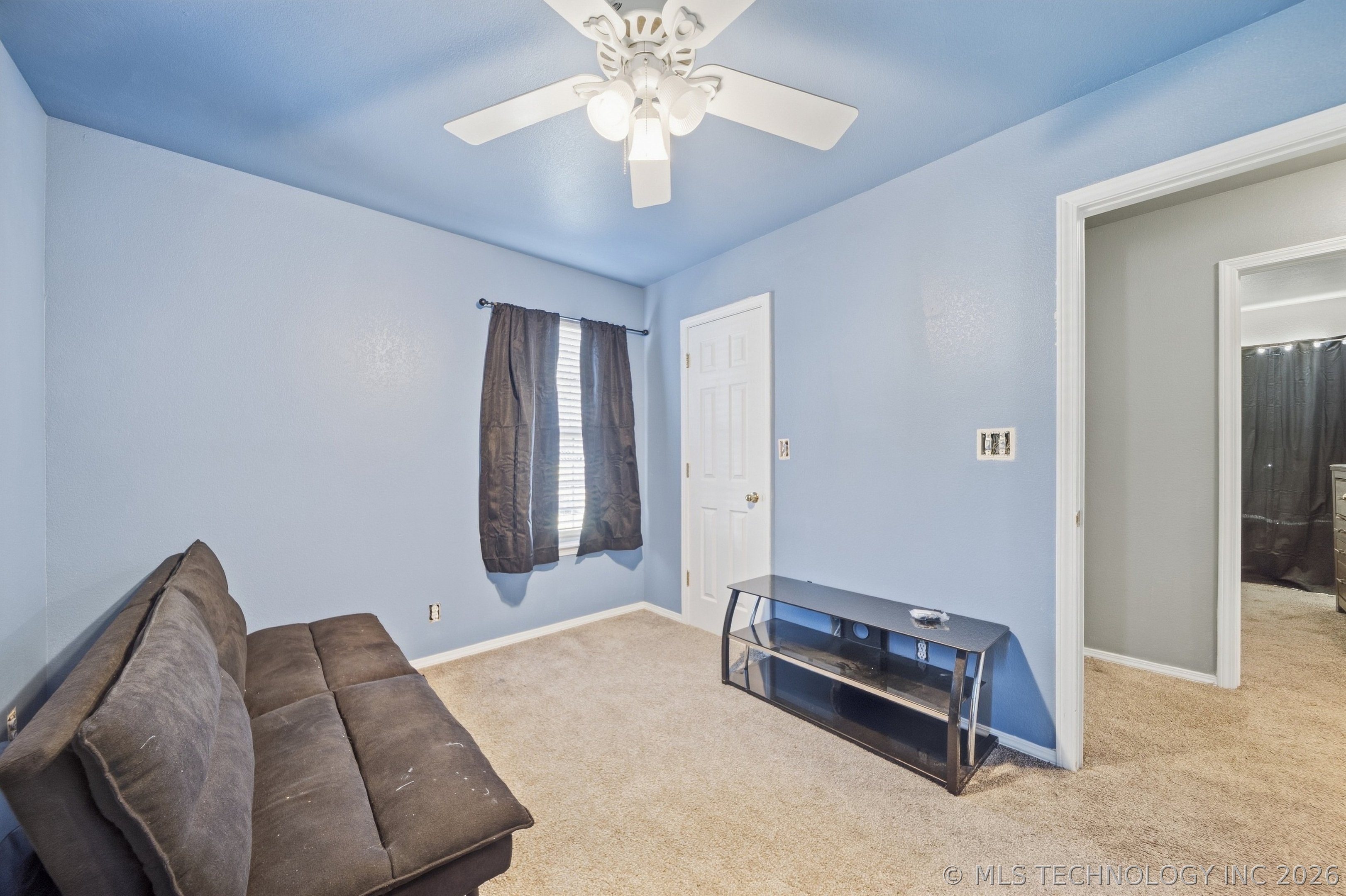 221 N Hickory Street Property Photo 20