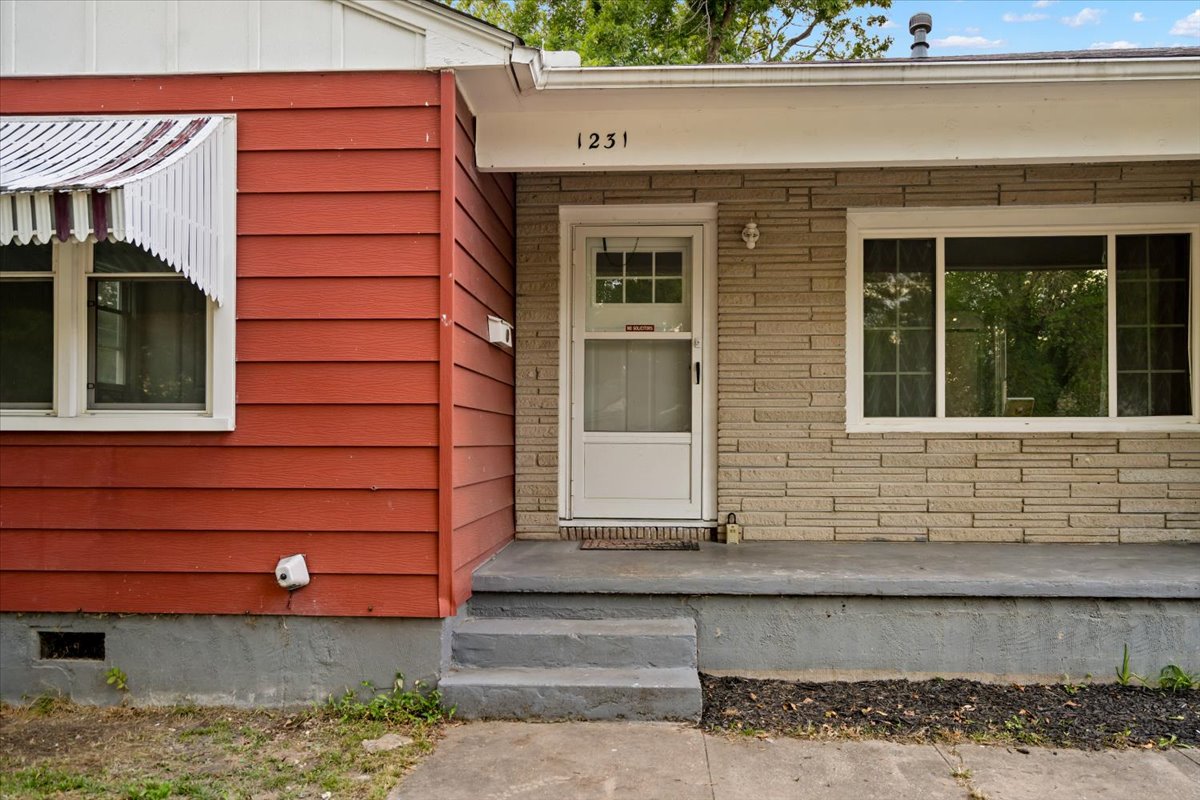1231 B Street Ne Property Photo 4