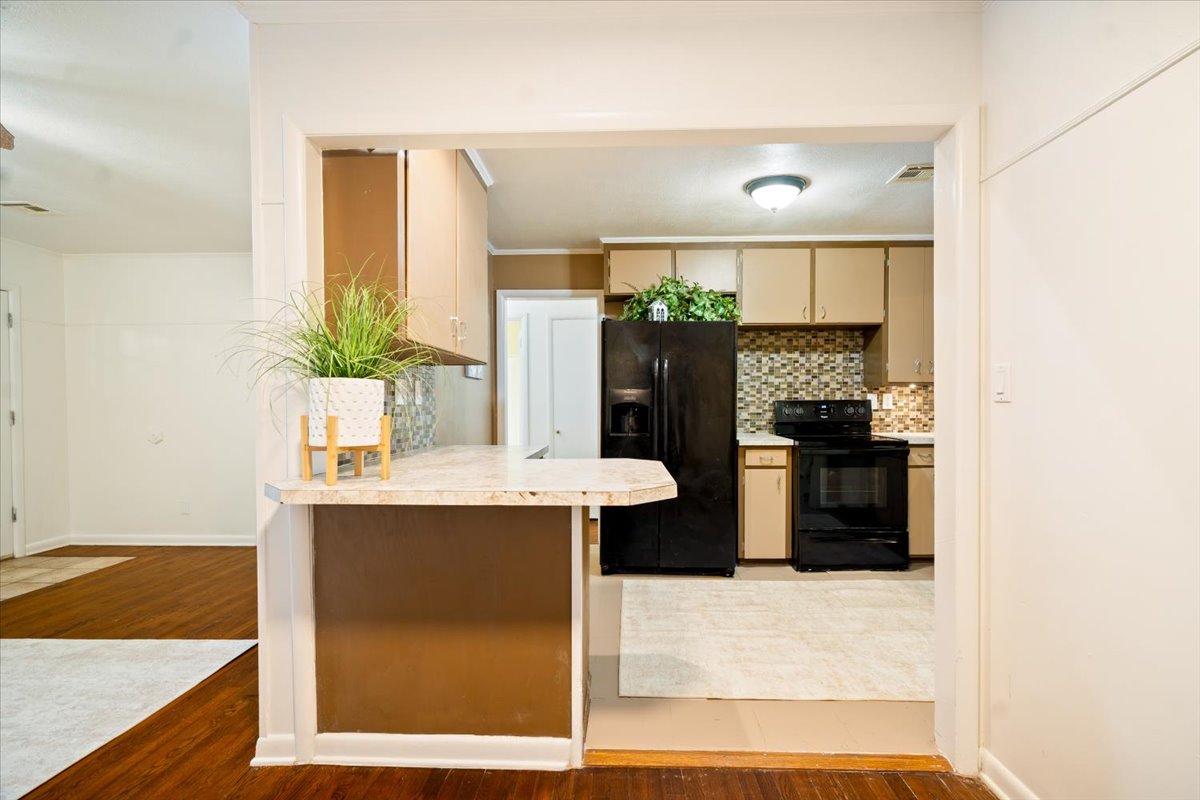 1231 B Street Ne Property Photo 8