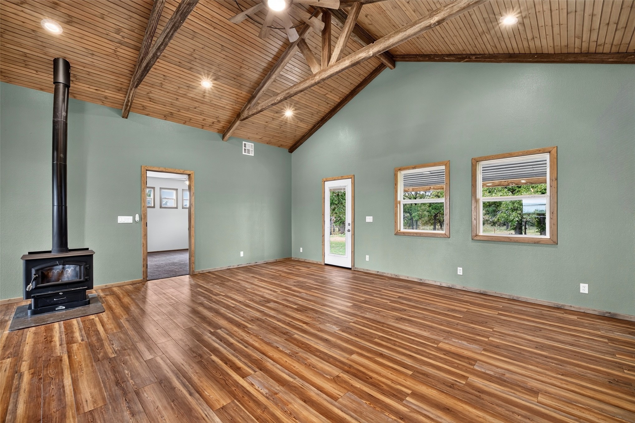 10636 Hwy 10 Property Photo 21
