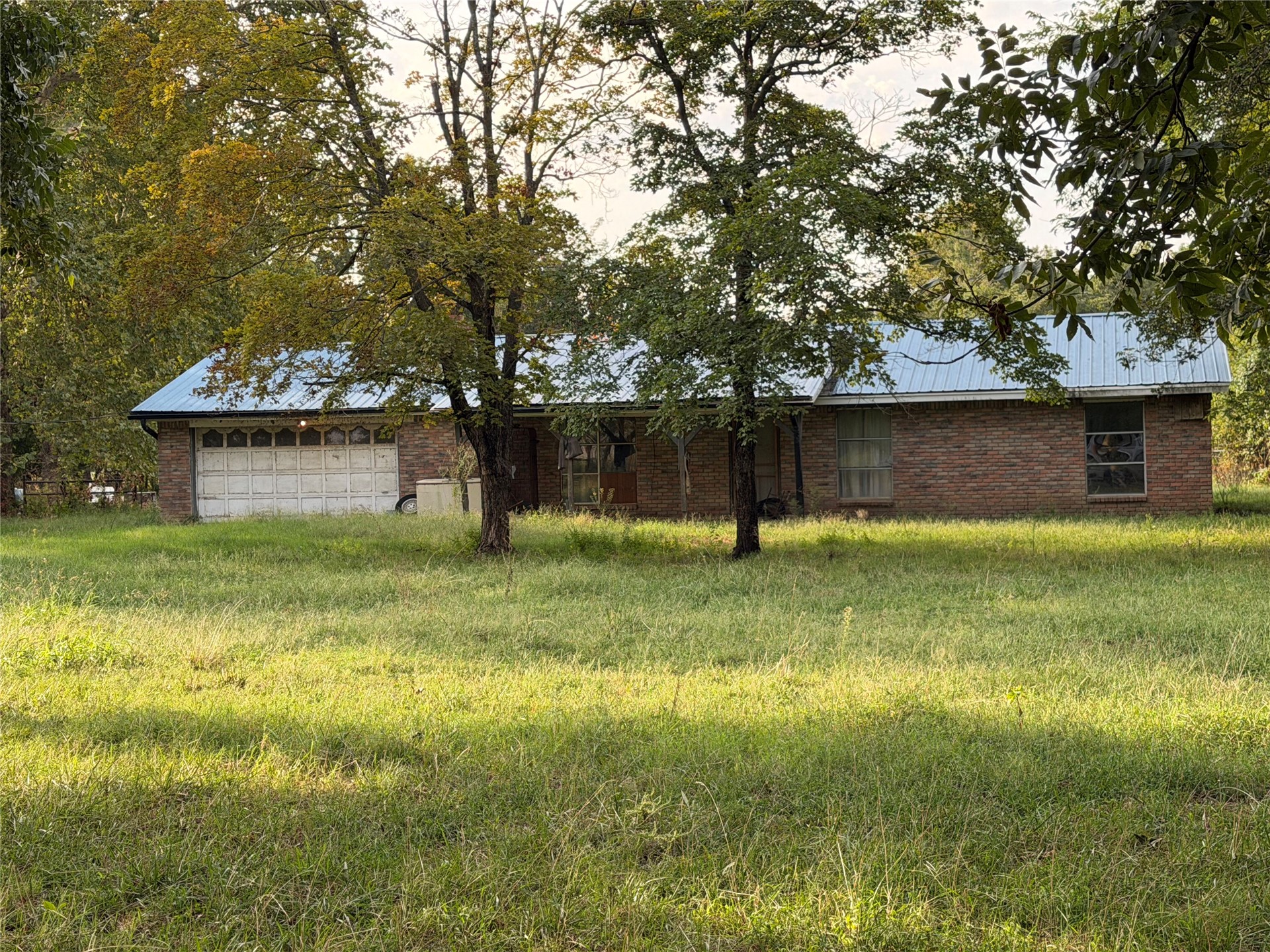 18402 E 335 Road Property Photo 1