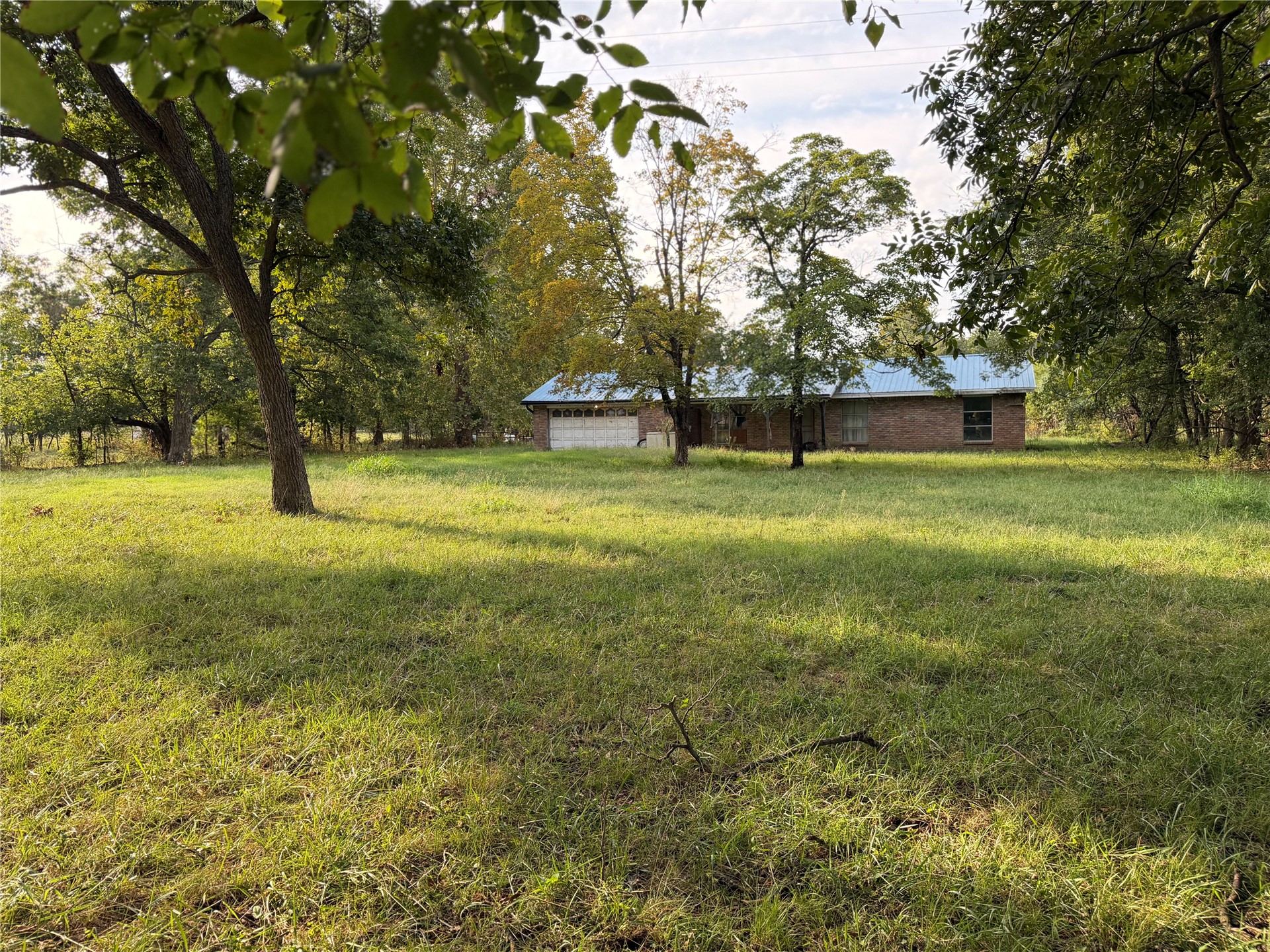 18402 E 335 Road Property Photo 2