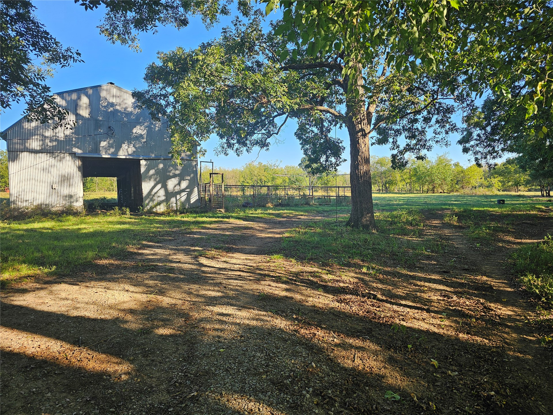 18402 E 335 Road Property Photo 27