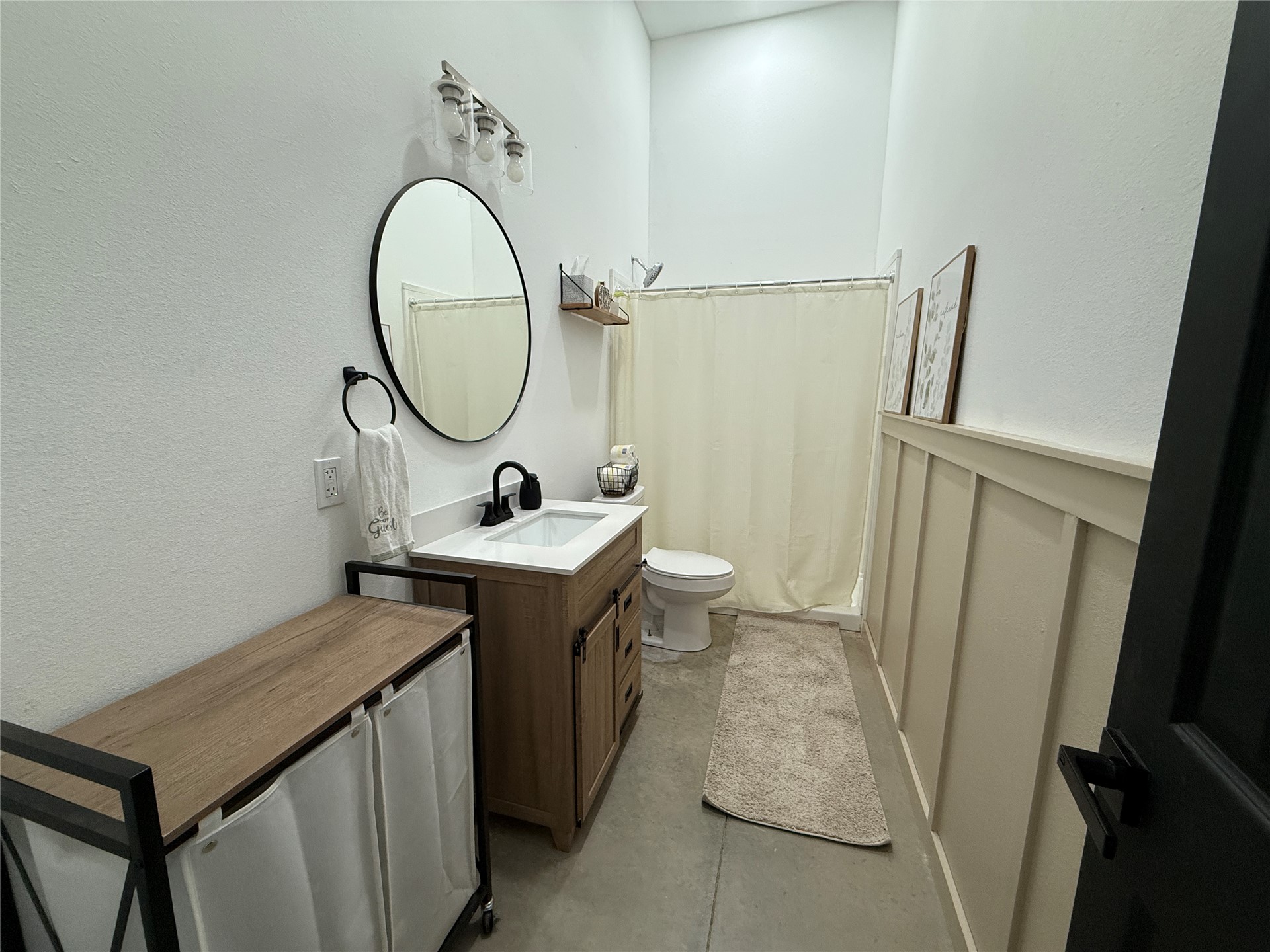 5241 S 40th Street E Property Photo 6
