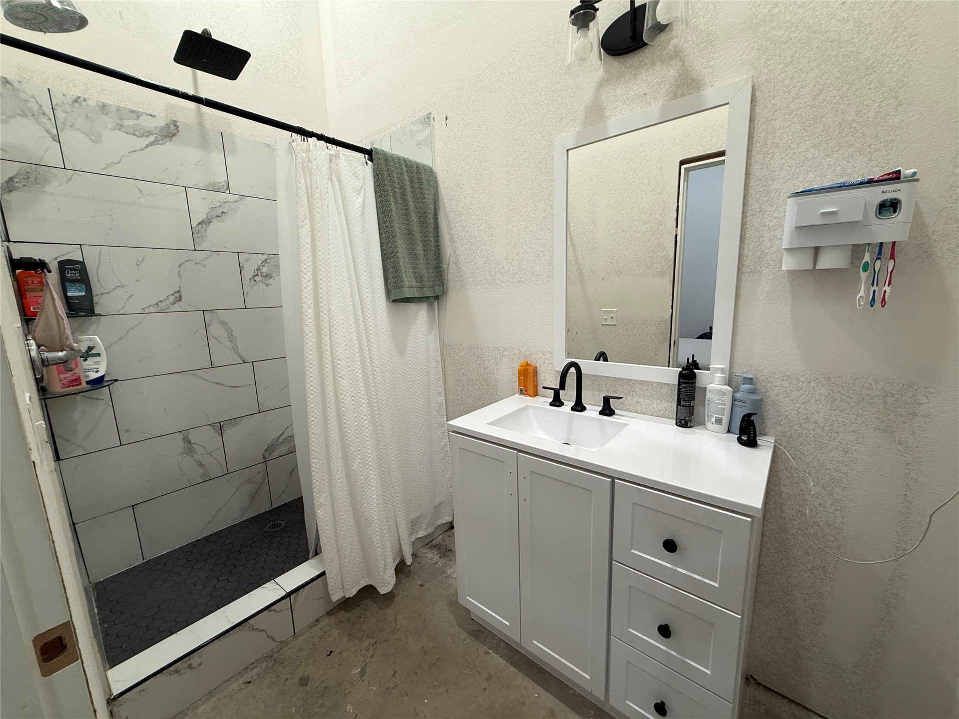 5241 S 40th Street E Property Photo 10