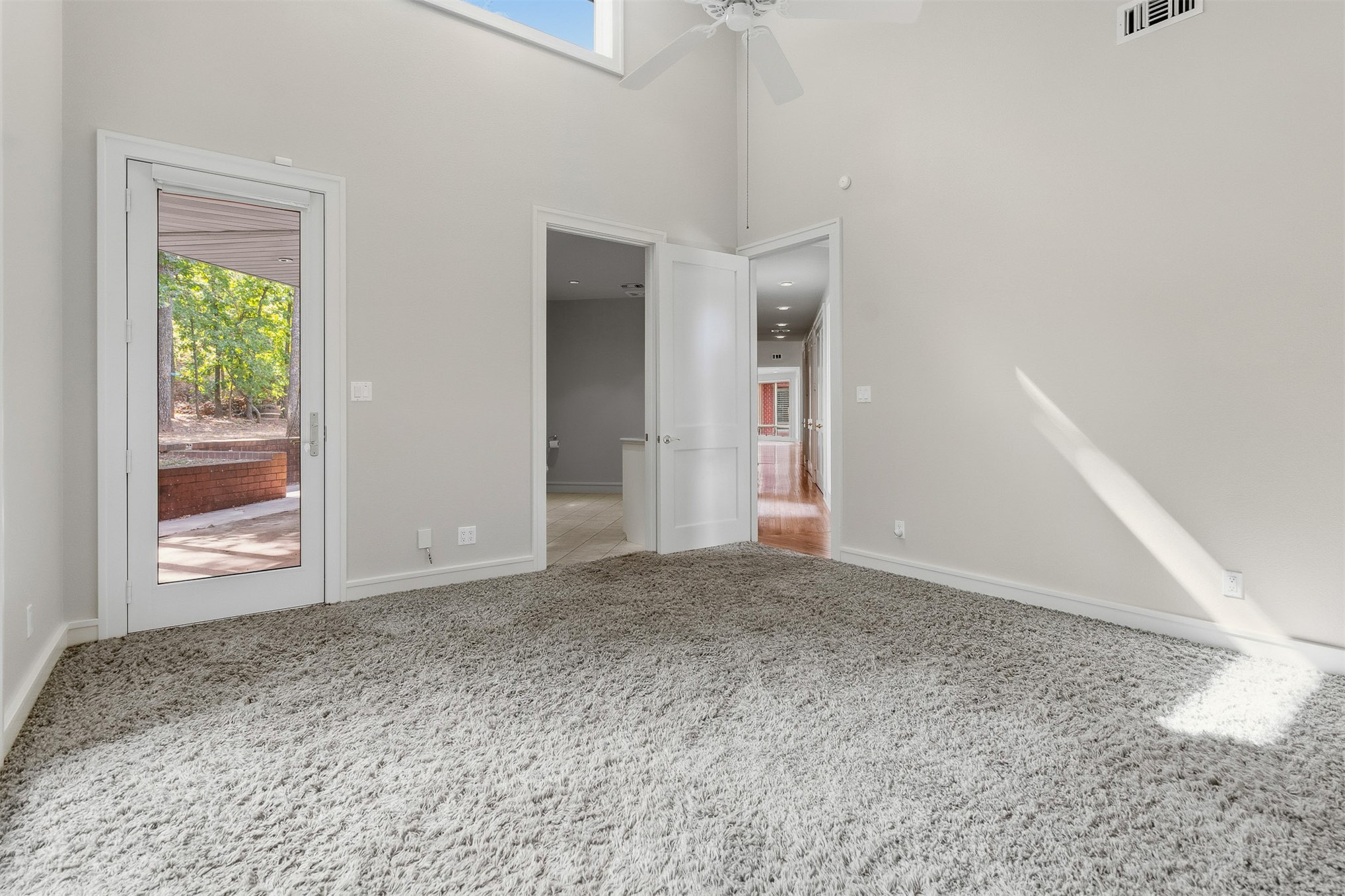 260 Country Club Road Property Photo 33