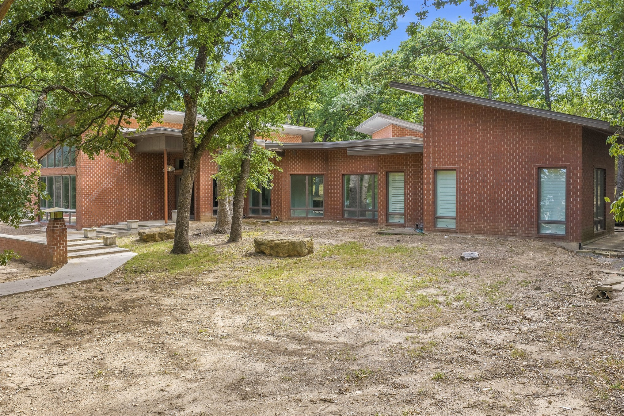260 Country Club Road Property Photo 43