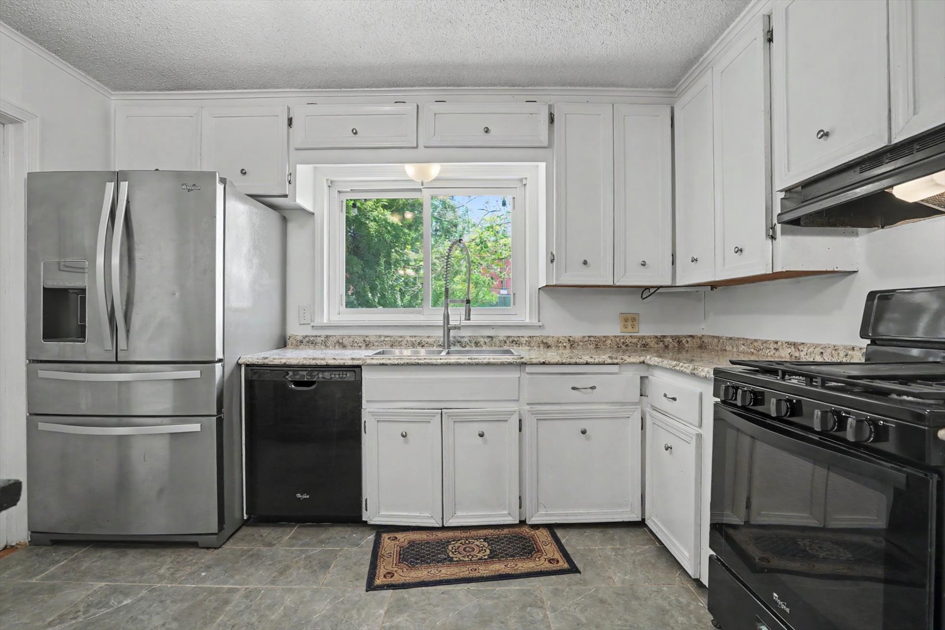 4029 S Vandalia Avenue Property Photo 10