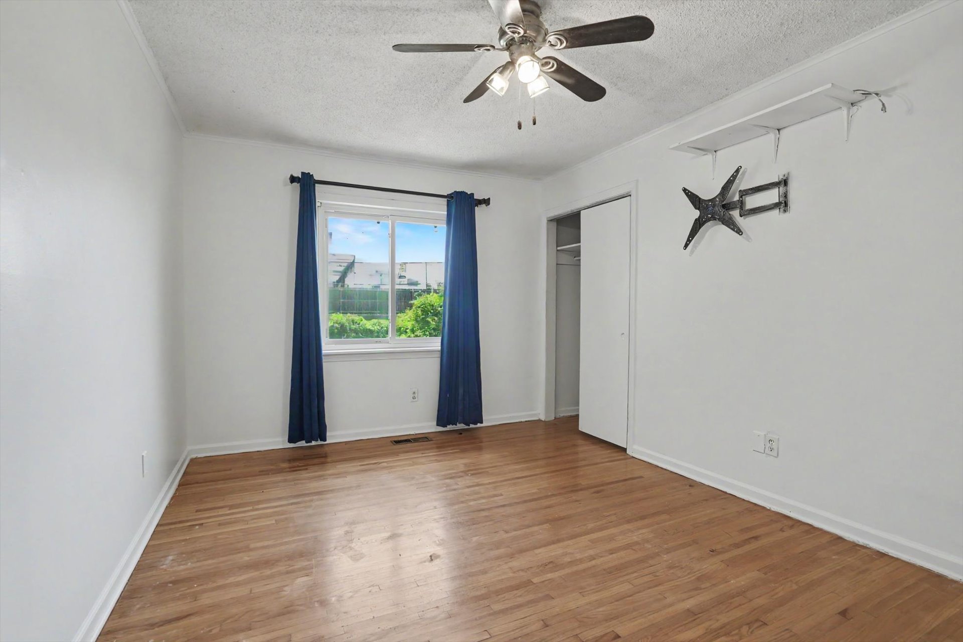4029 S Vandalia Avenue Property Photo 19