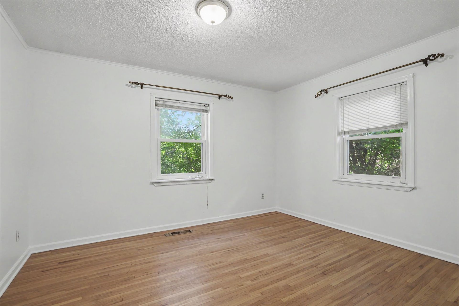 4029 S Vandalia Avenue Property Photo 21
