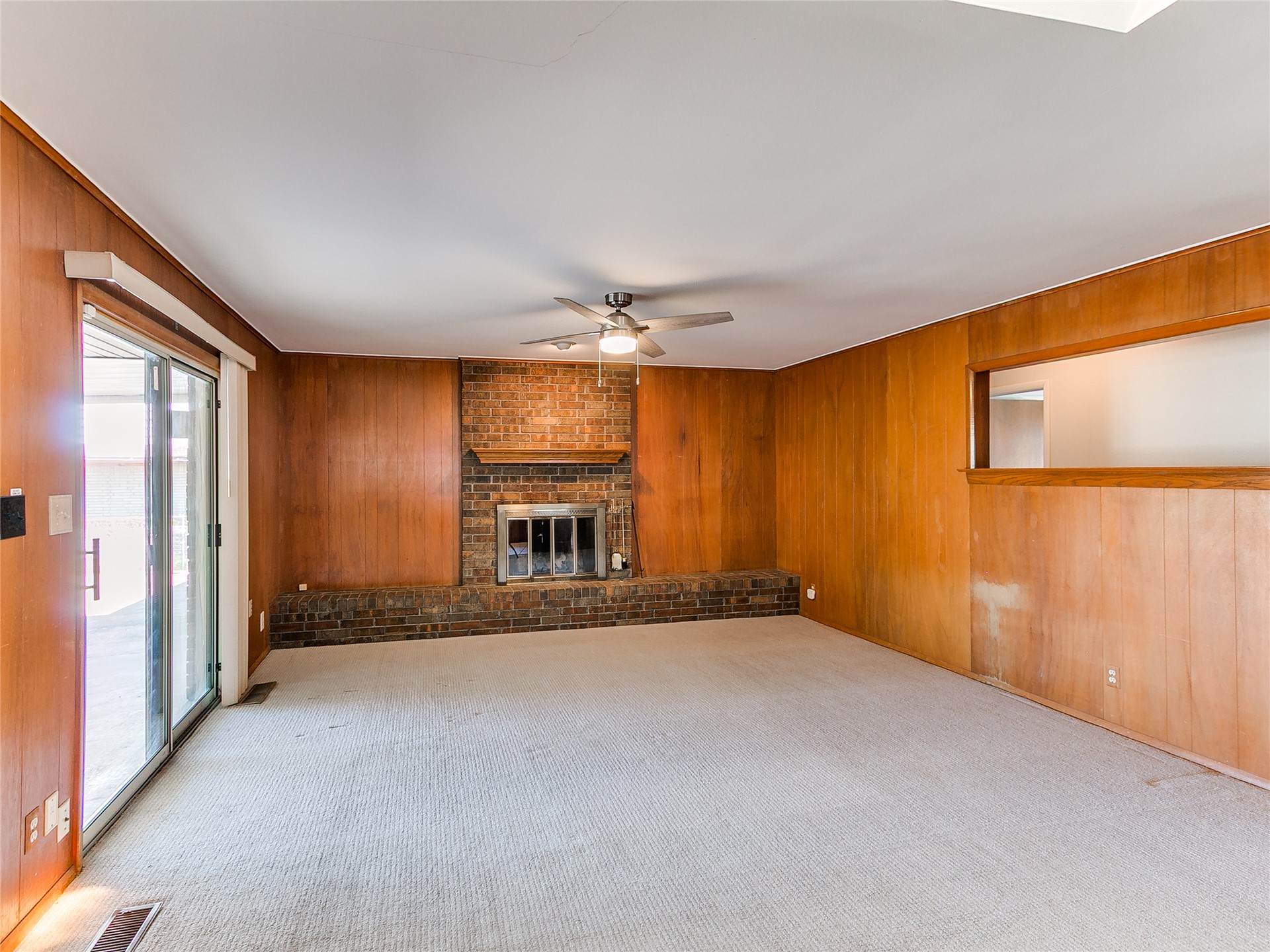 6955 E 18th Street Property Photo 10