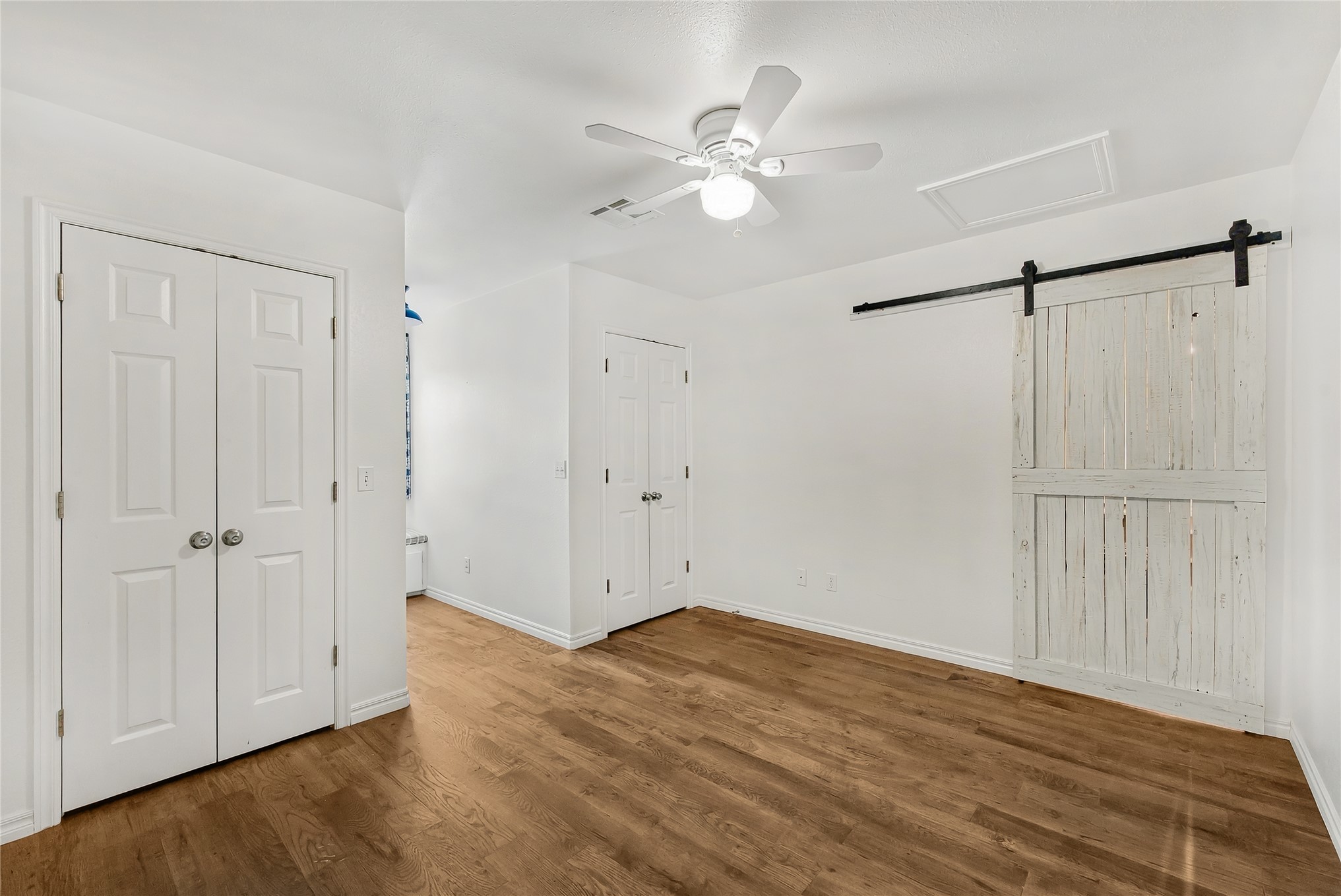 815 W 90th Street North Property Photo 35