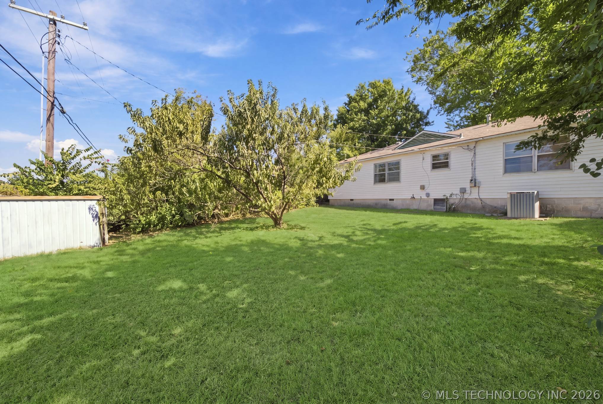 1710 S Lakewood Avenue Property Photo 26