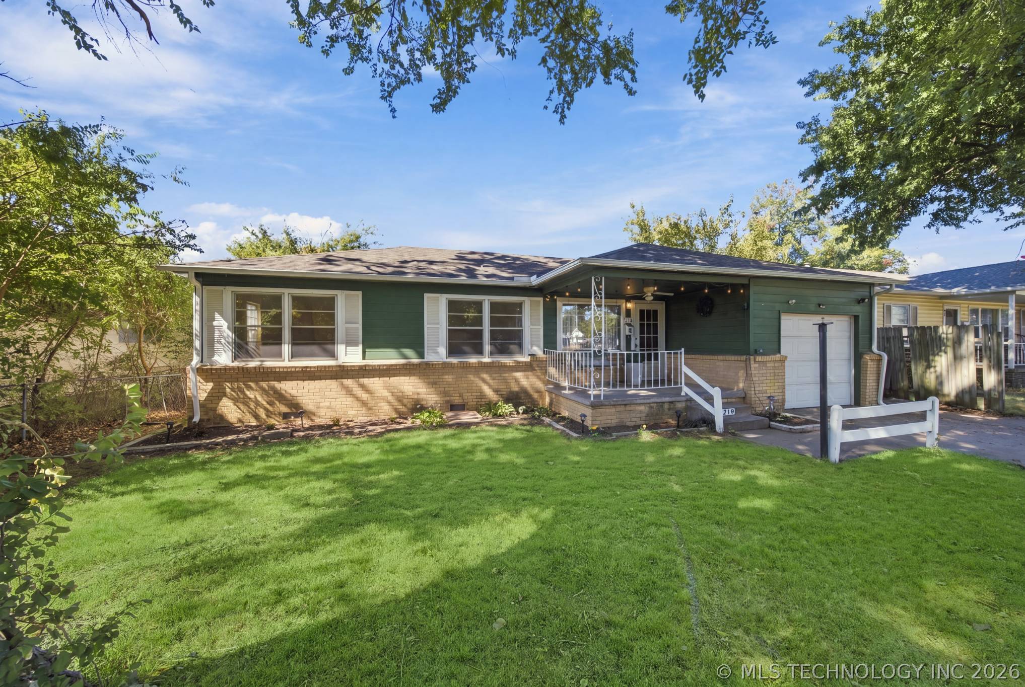 1710 S Lakewood Avenue Property Photo 33