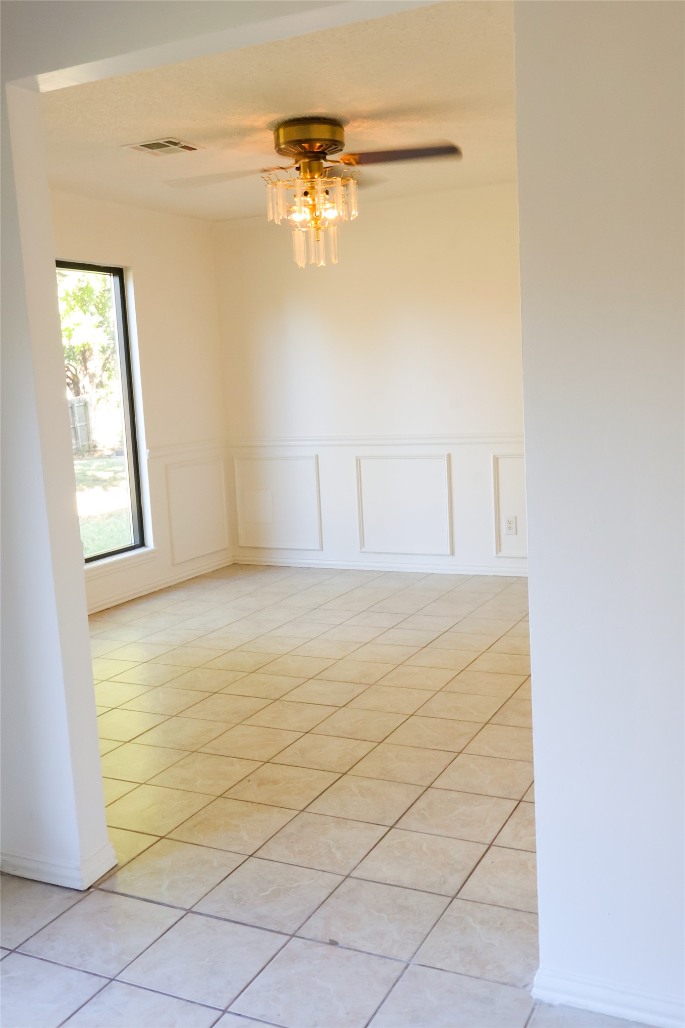 10019 E 39th Place Property Photo 32