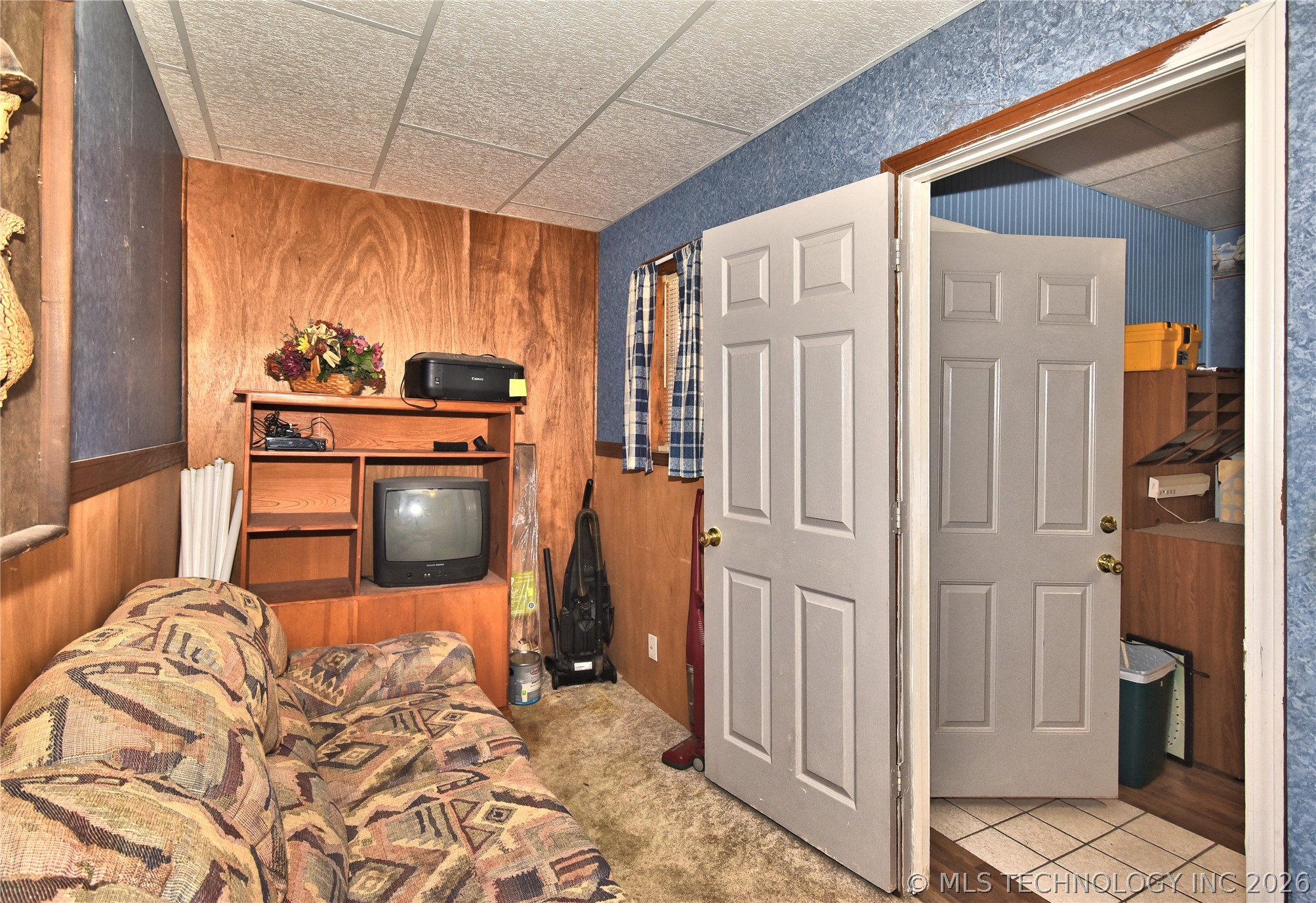 206 S Broadway Street Property Photo 11