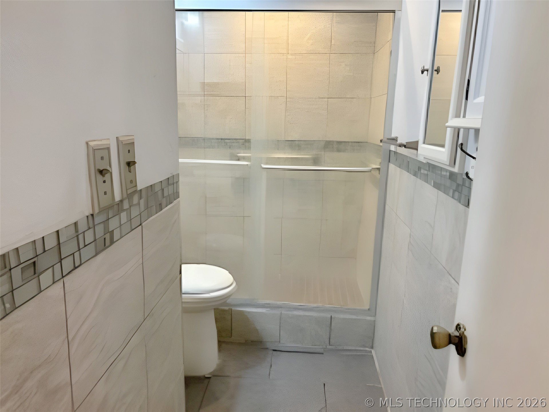 319 S B Street Sw Property Photo 5