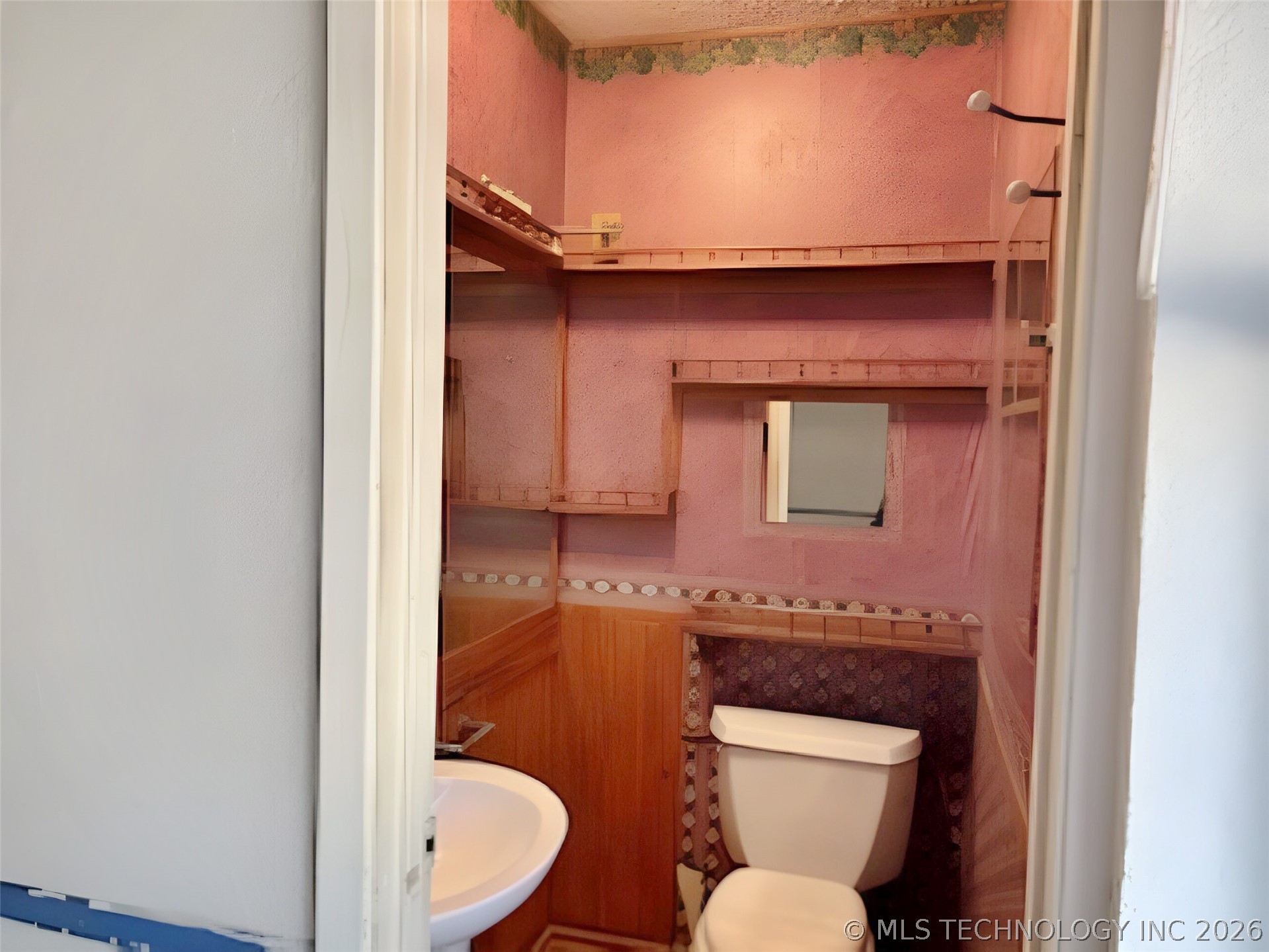 319 S B Street Sw Property Photo 7