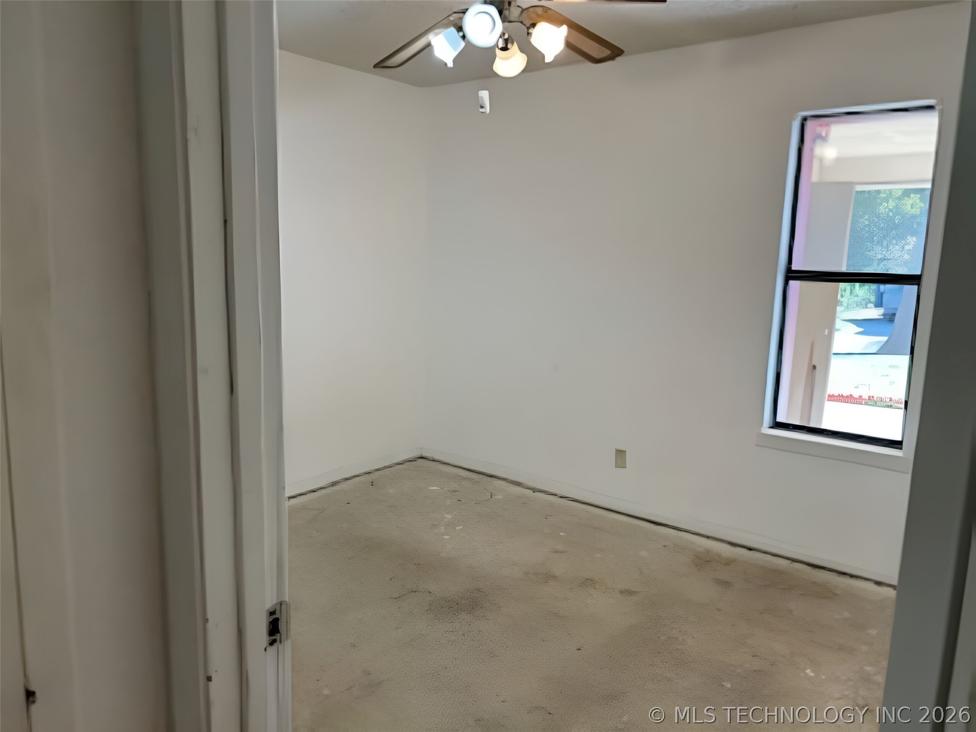 319 S B Street Sw Property Photo 8
