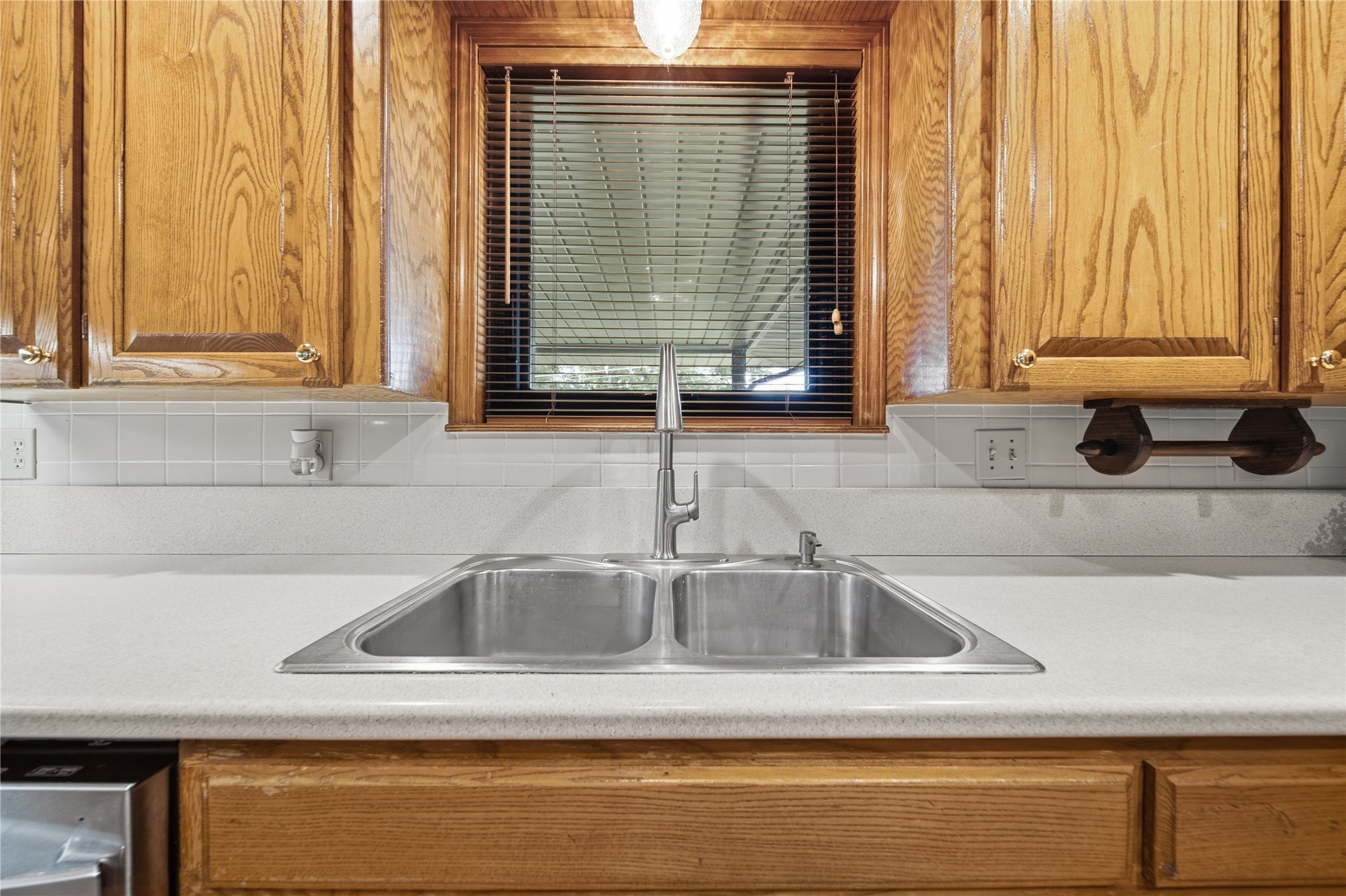 604 Chapman Avenue Property Photo 10