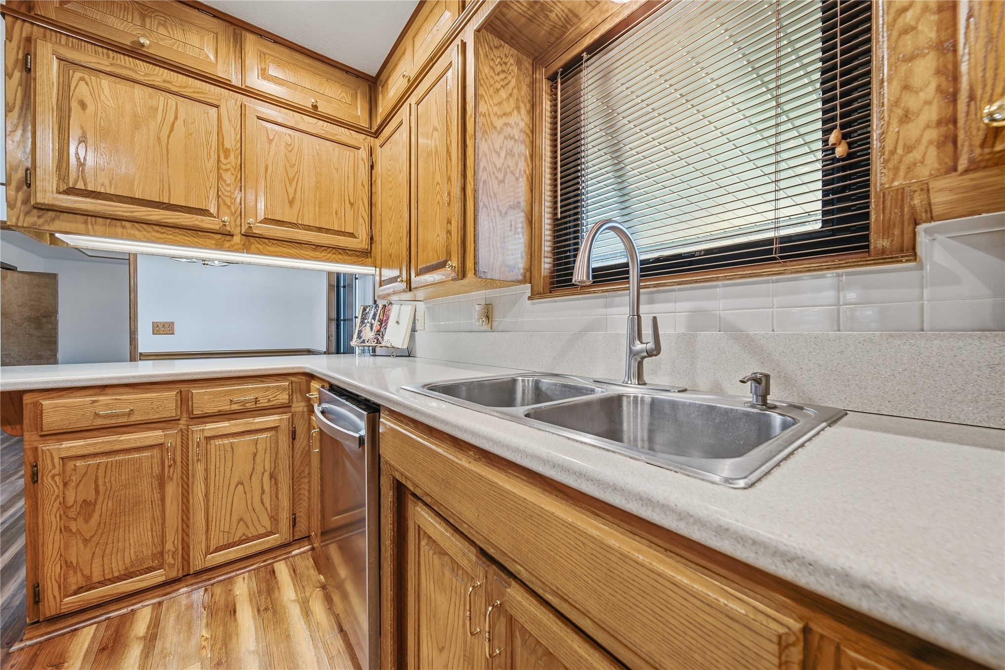 604 Chapman Avenue Property Photo 12