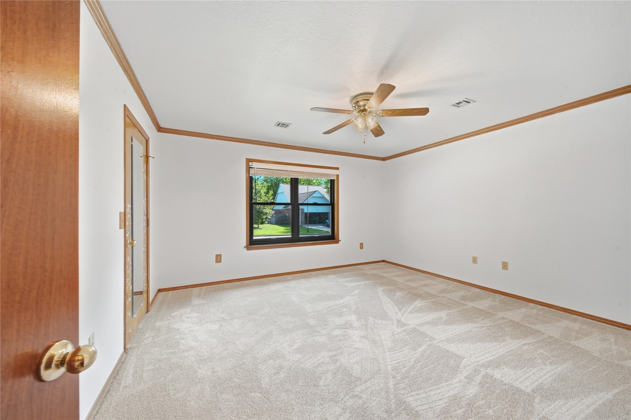 604 Chapman Avenue Property Photo 30