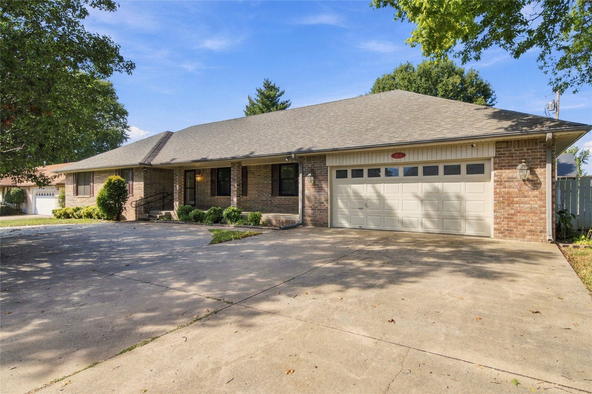 604 Chapman Avenue Property Photo 47