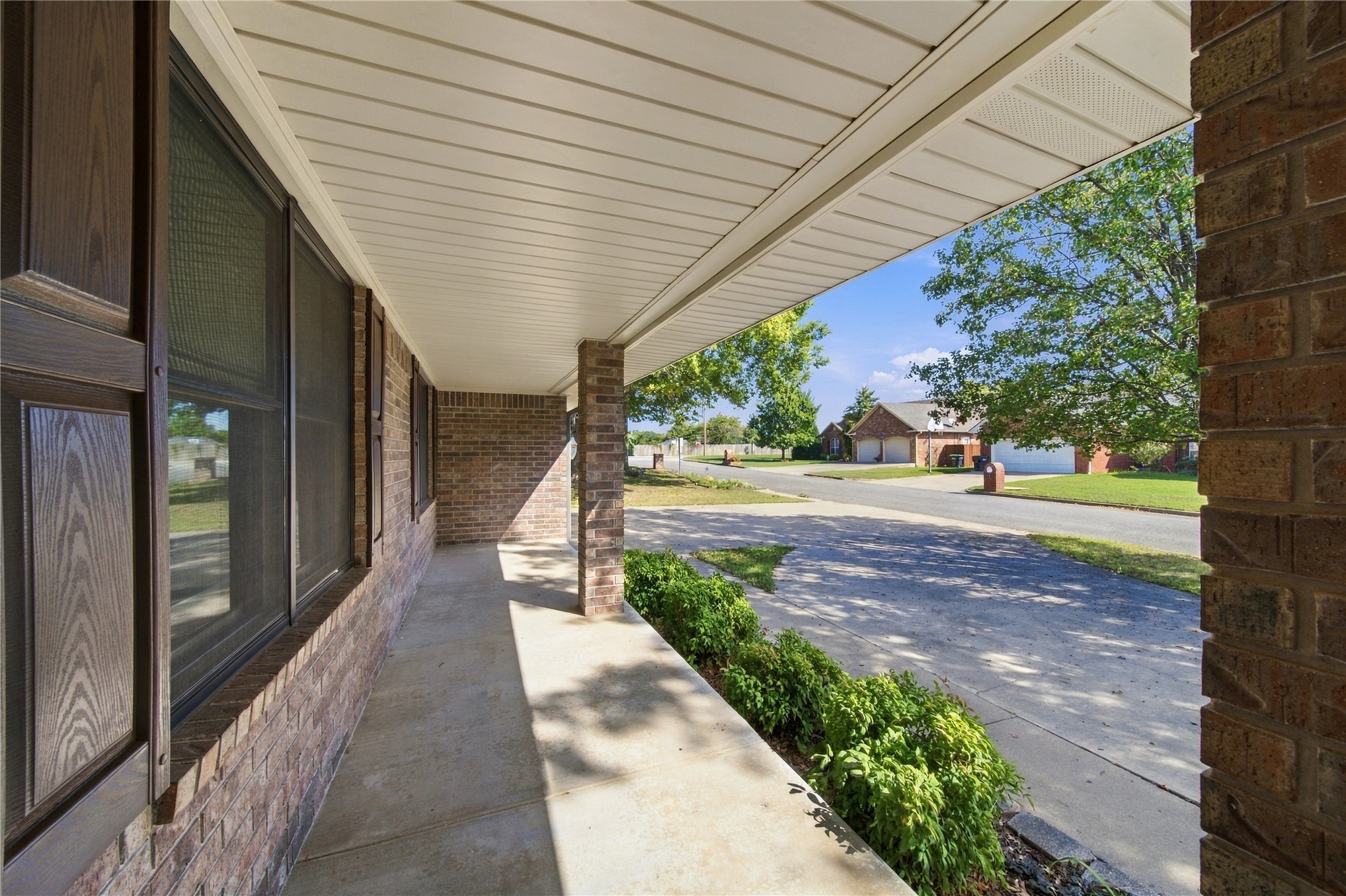 604 Chapman Avenue Property Photo 51