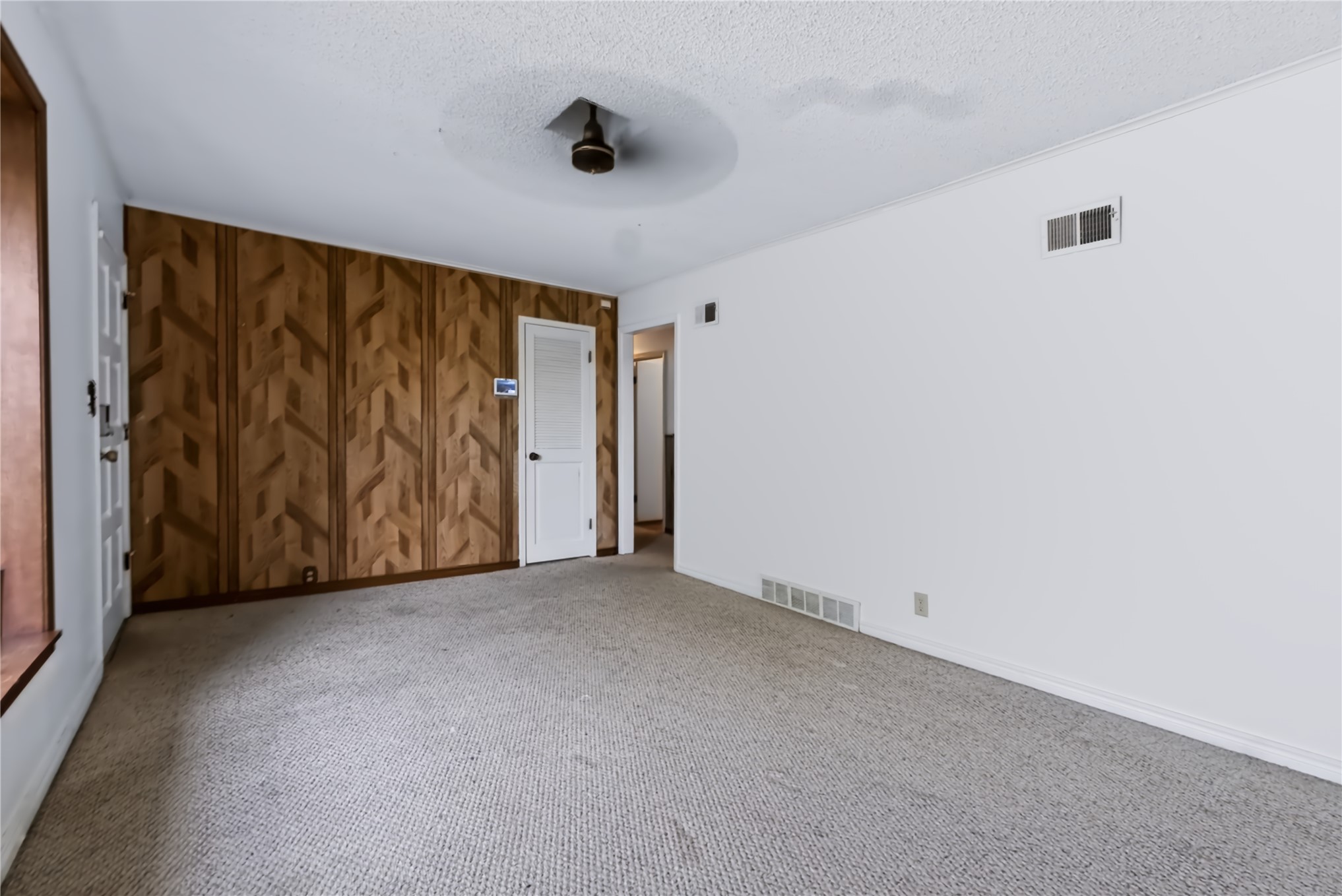 6716 E Haskell Street Property Photo 6