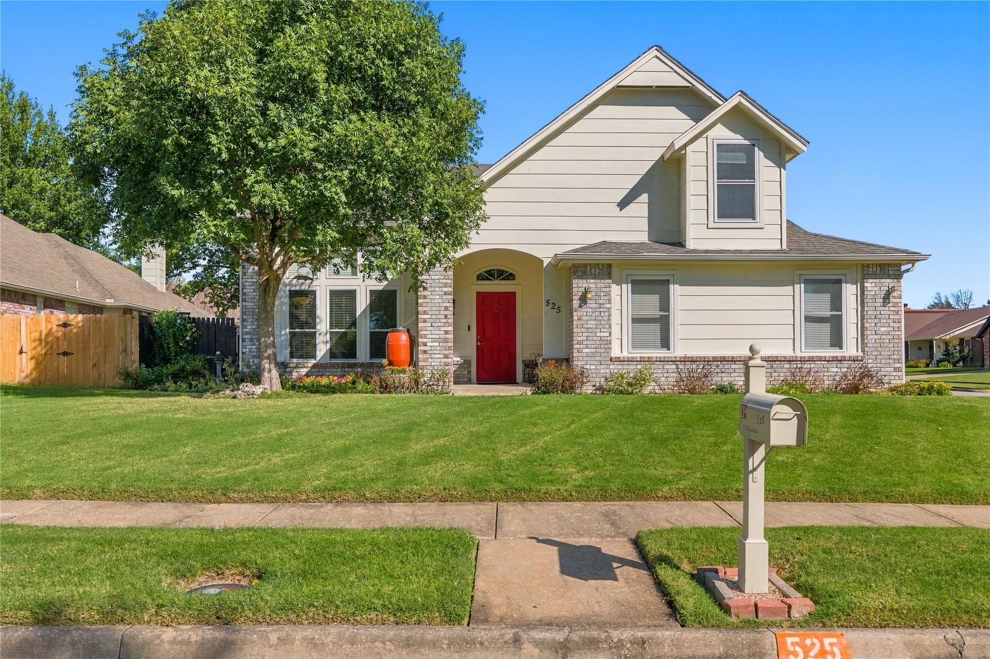 525 S Kalanchoe Avenue W Property Photo 1
