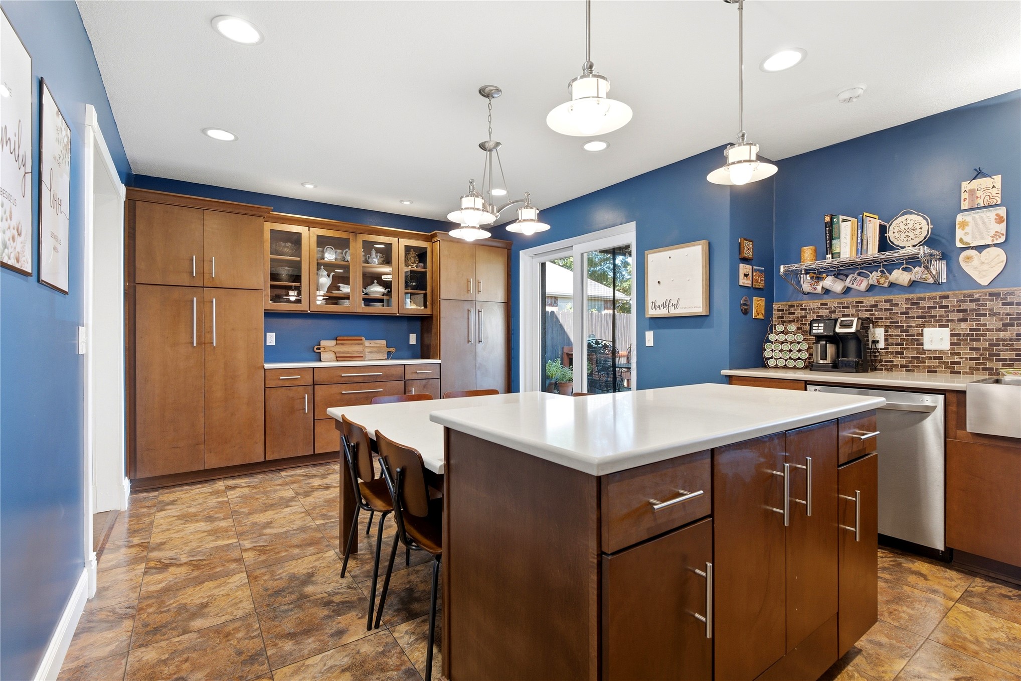 525 S Kalanchoe Avenue W Property Photo 6