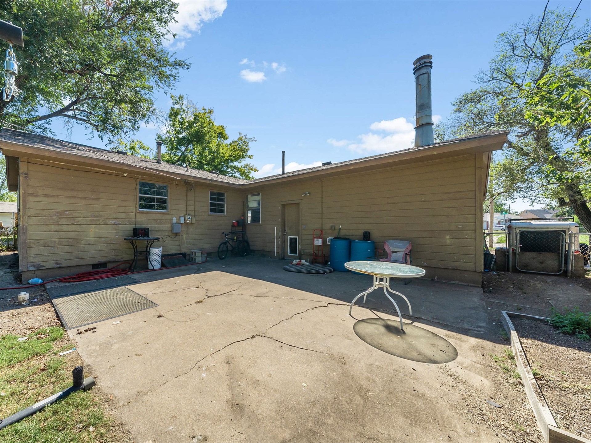 10145 E 22nd Street Property Photo 16