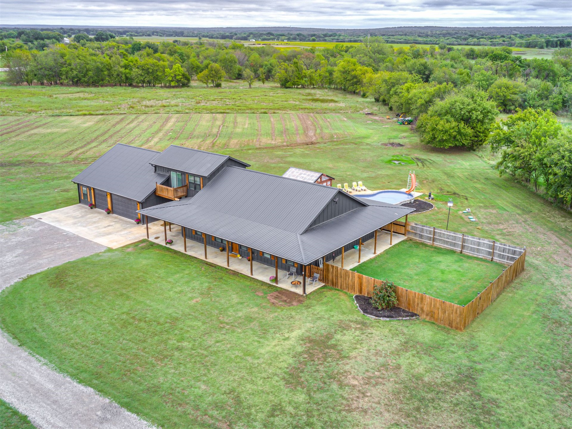 2234 N 205 Road Property Photo 75