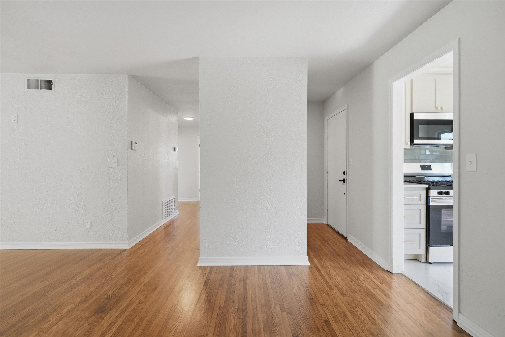 5807 E 22nd Place Property Photo 11