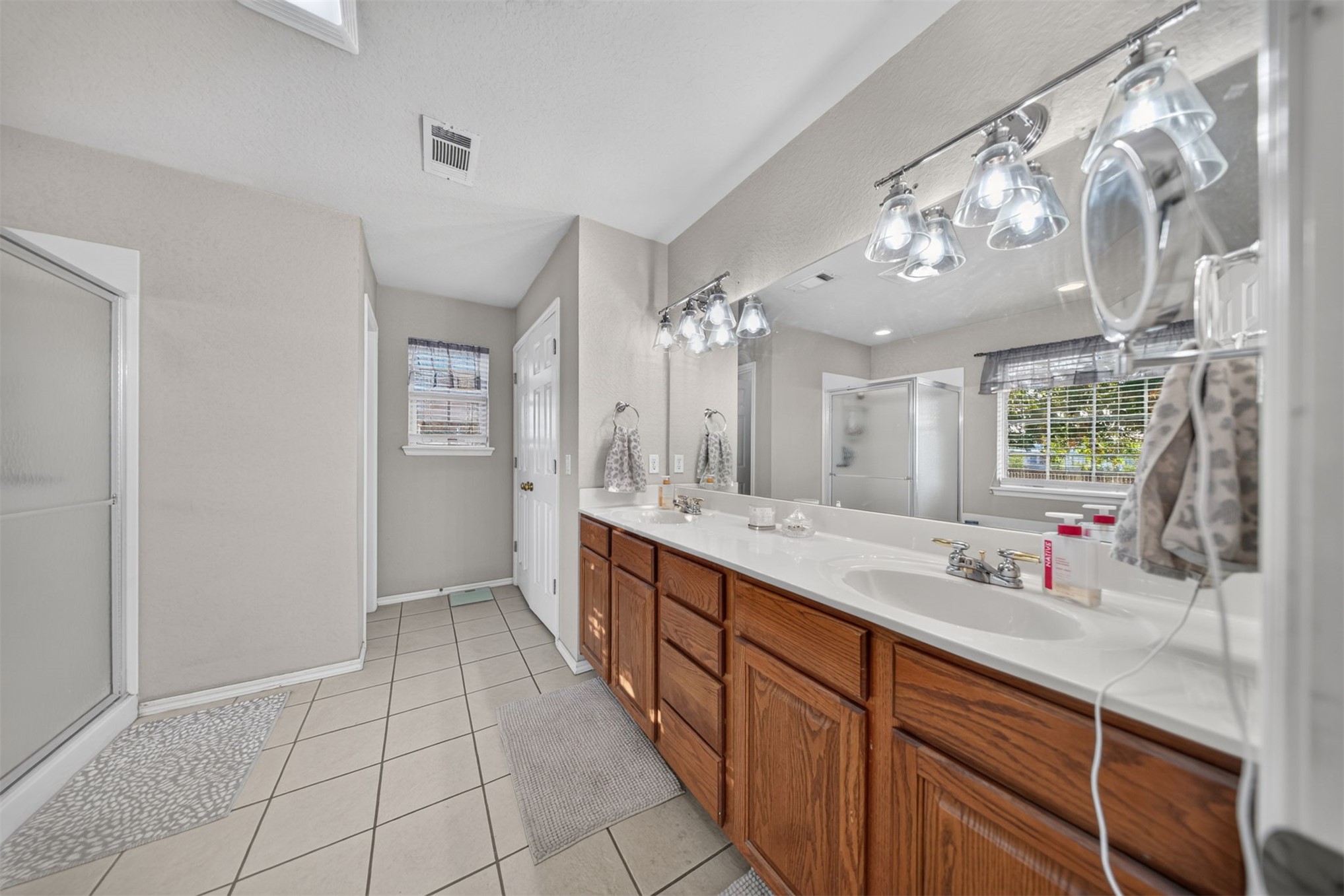 10104 N 114th East Avenue Property Photo 15