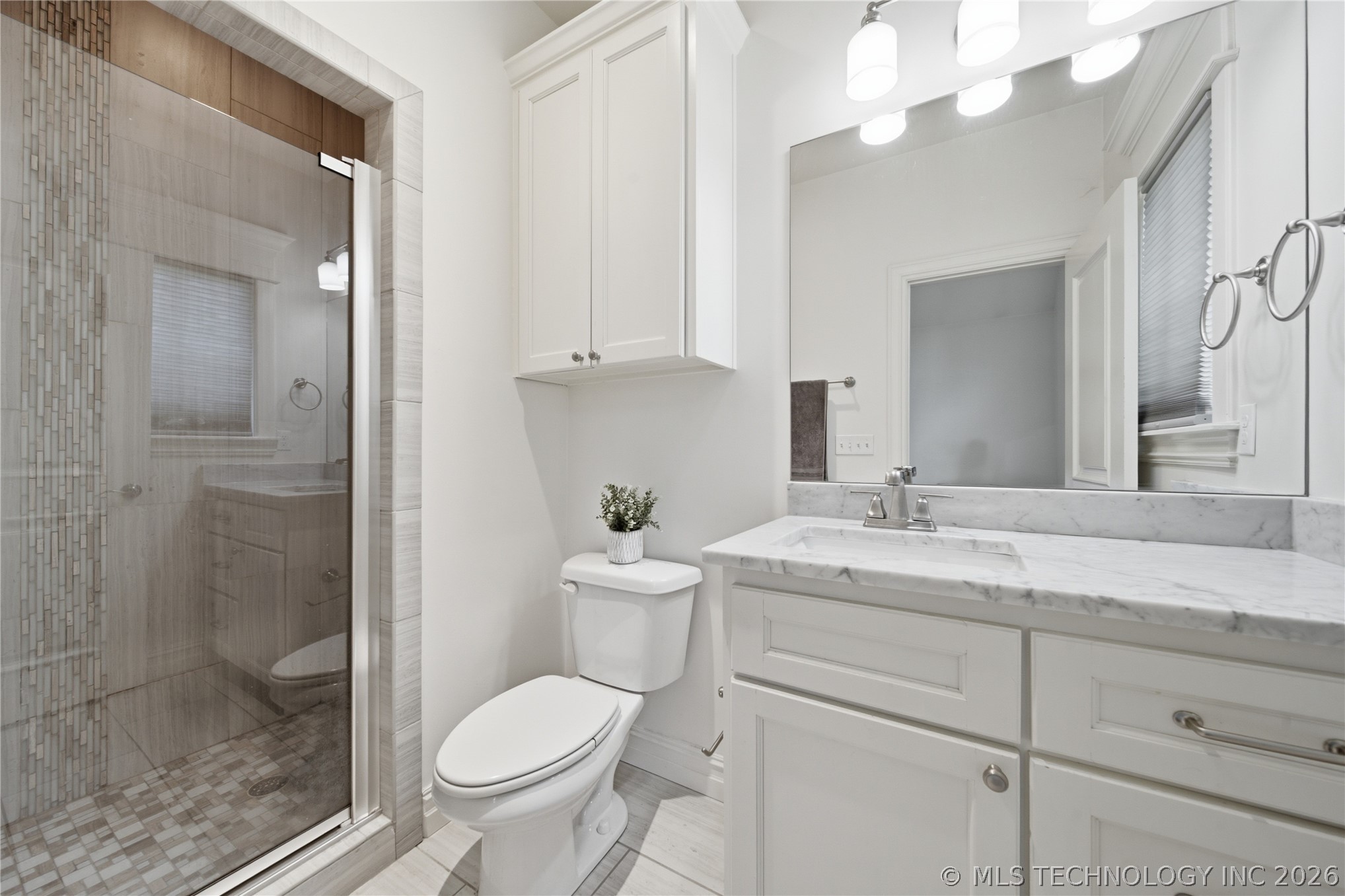 12011 S Lakewood Avenue Property Photo 27