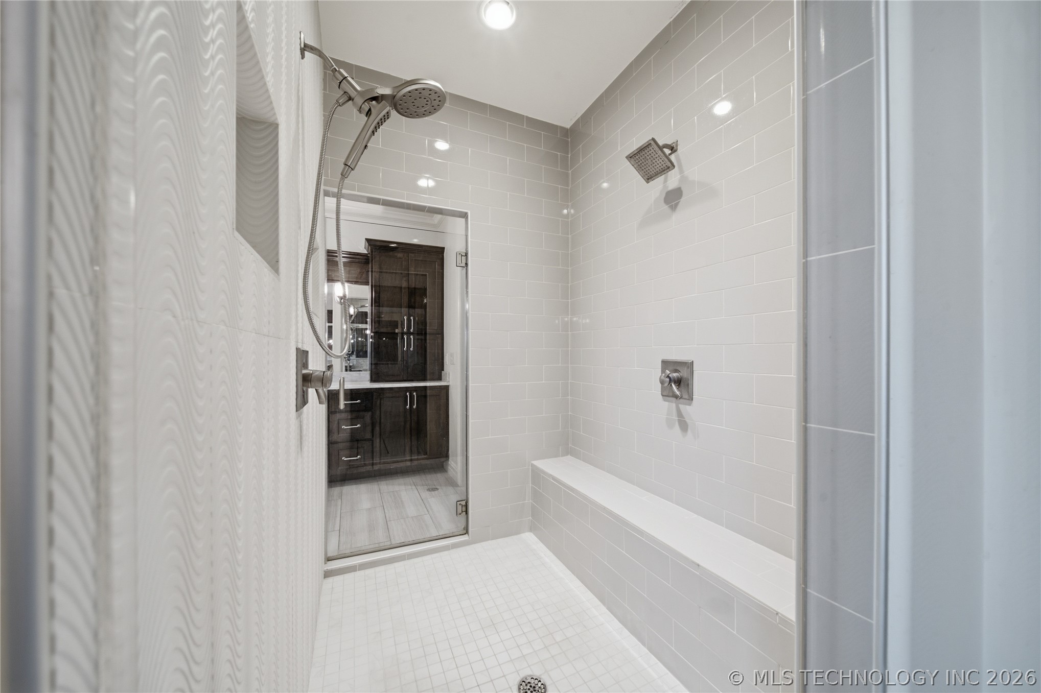 12011 S Lakewood Avenue Property Photo 36