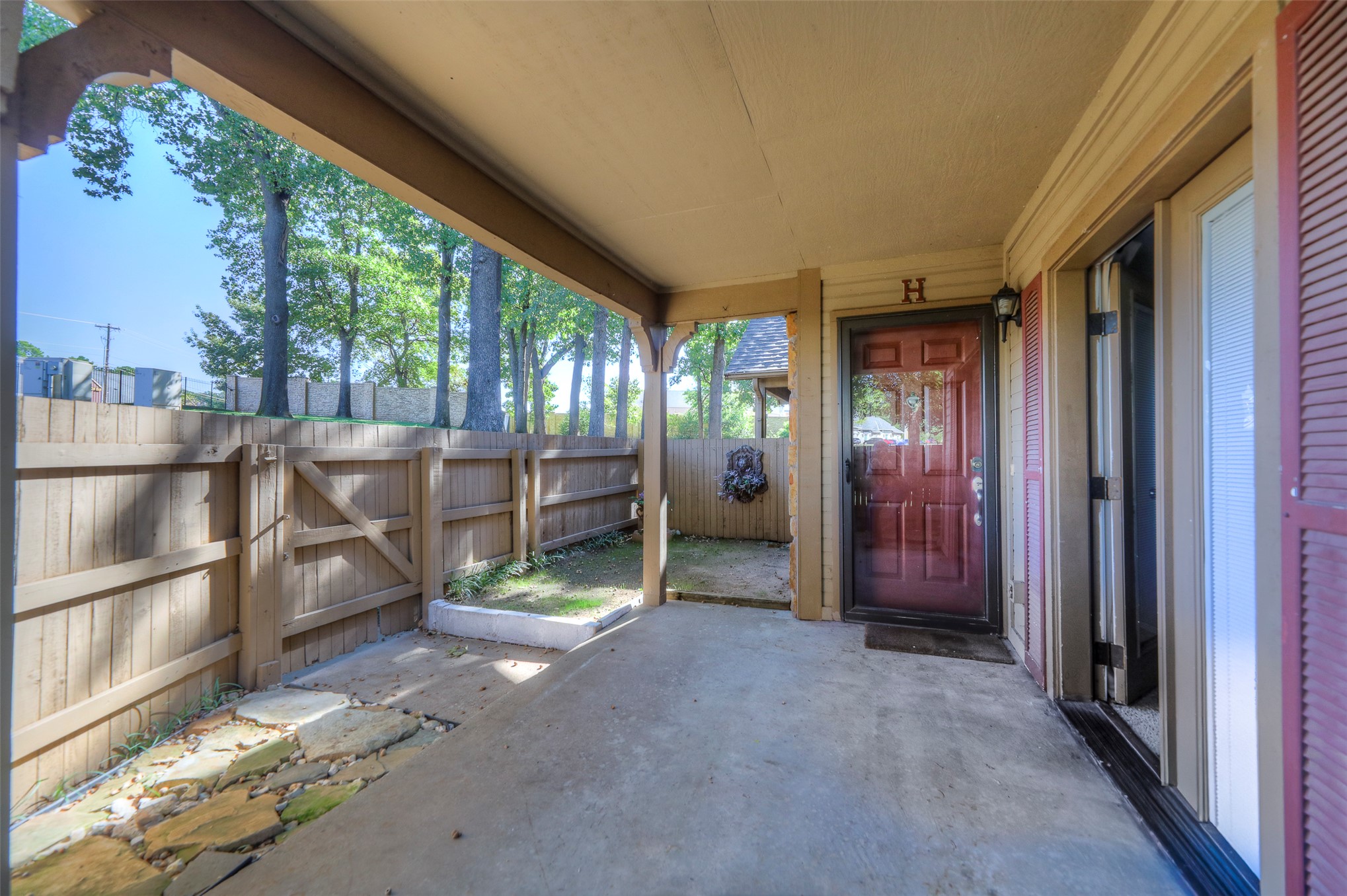 9105 S Urbana Avenue 4h Property Photo 4