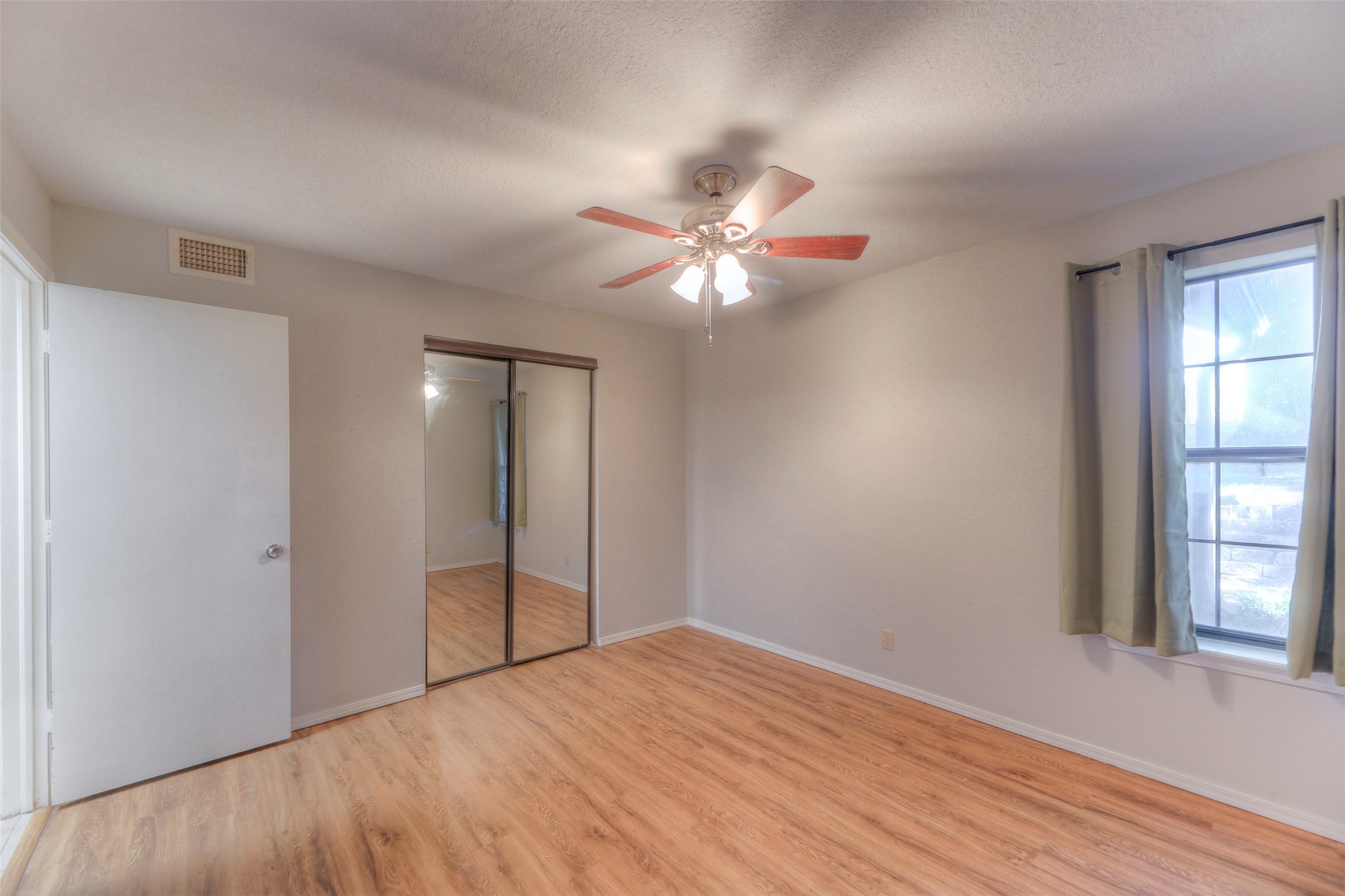 9105 S Urbana Avenue 4h Property Photo 18