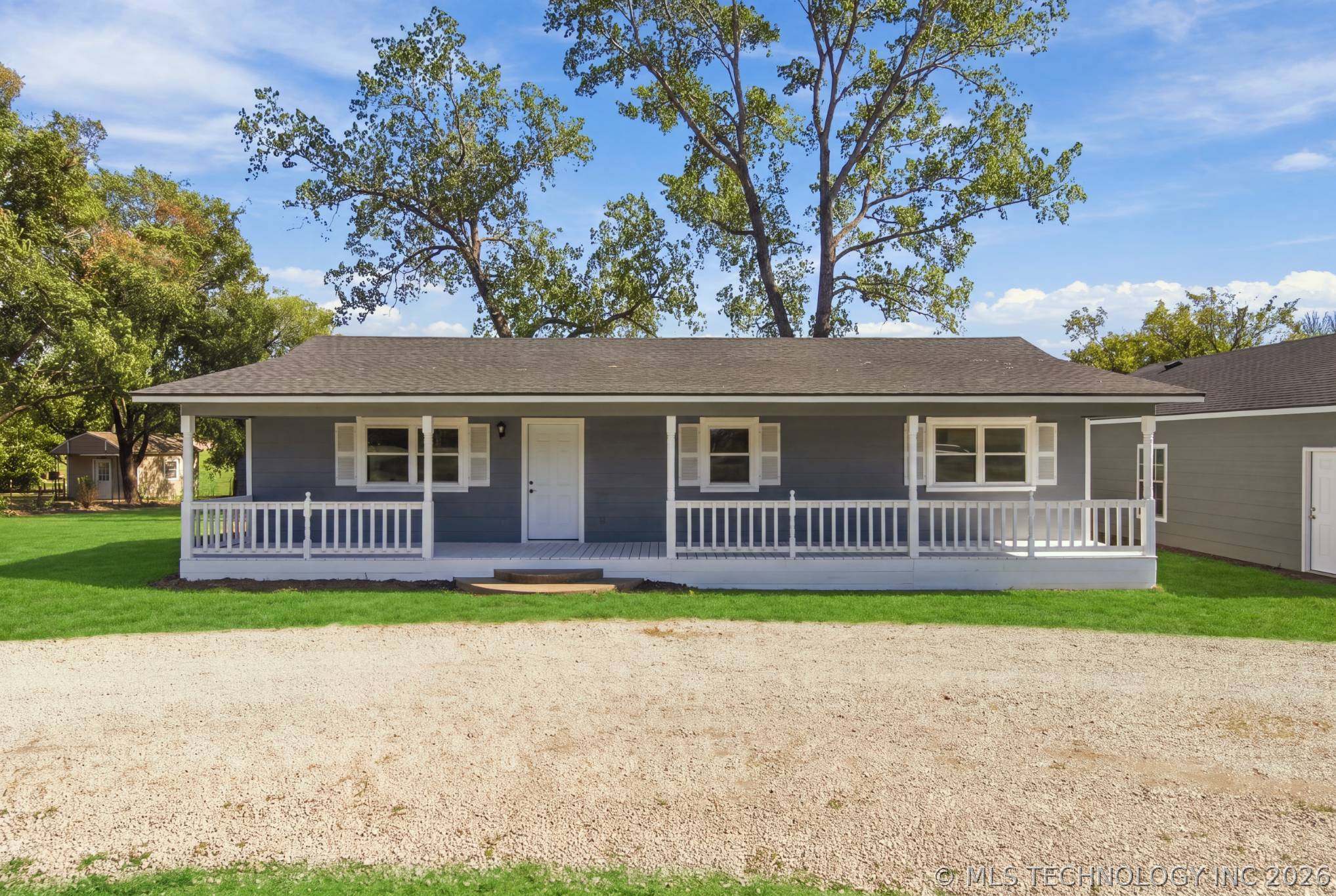 404 S Caney Street Property Photo 1