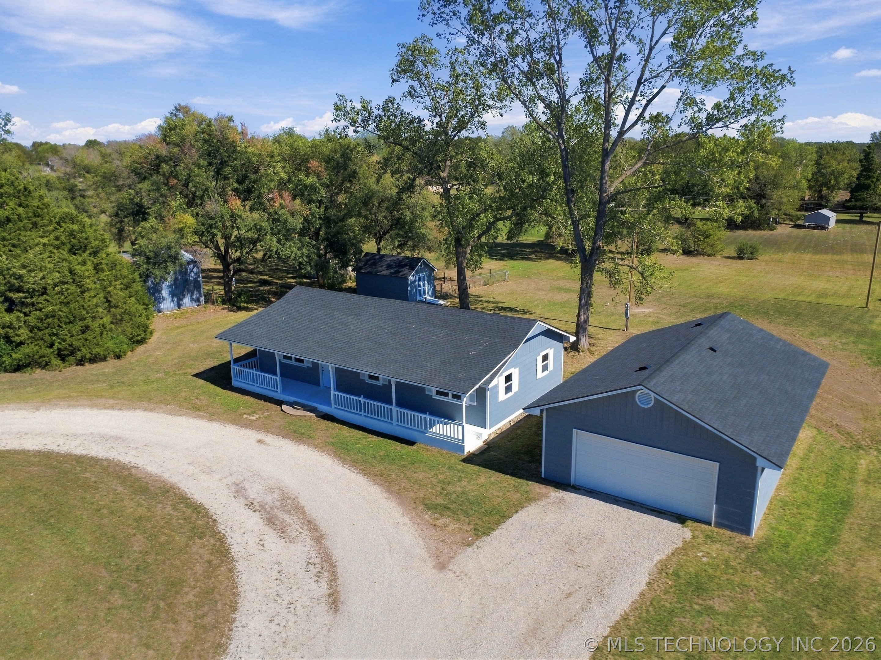 404 S Caney Street Property Photo 1
