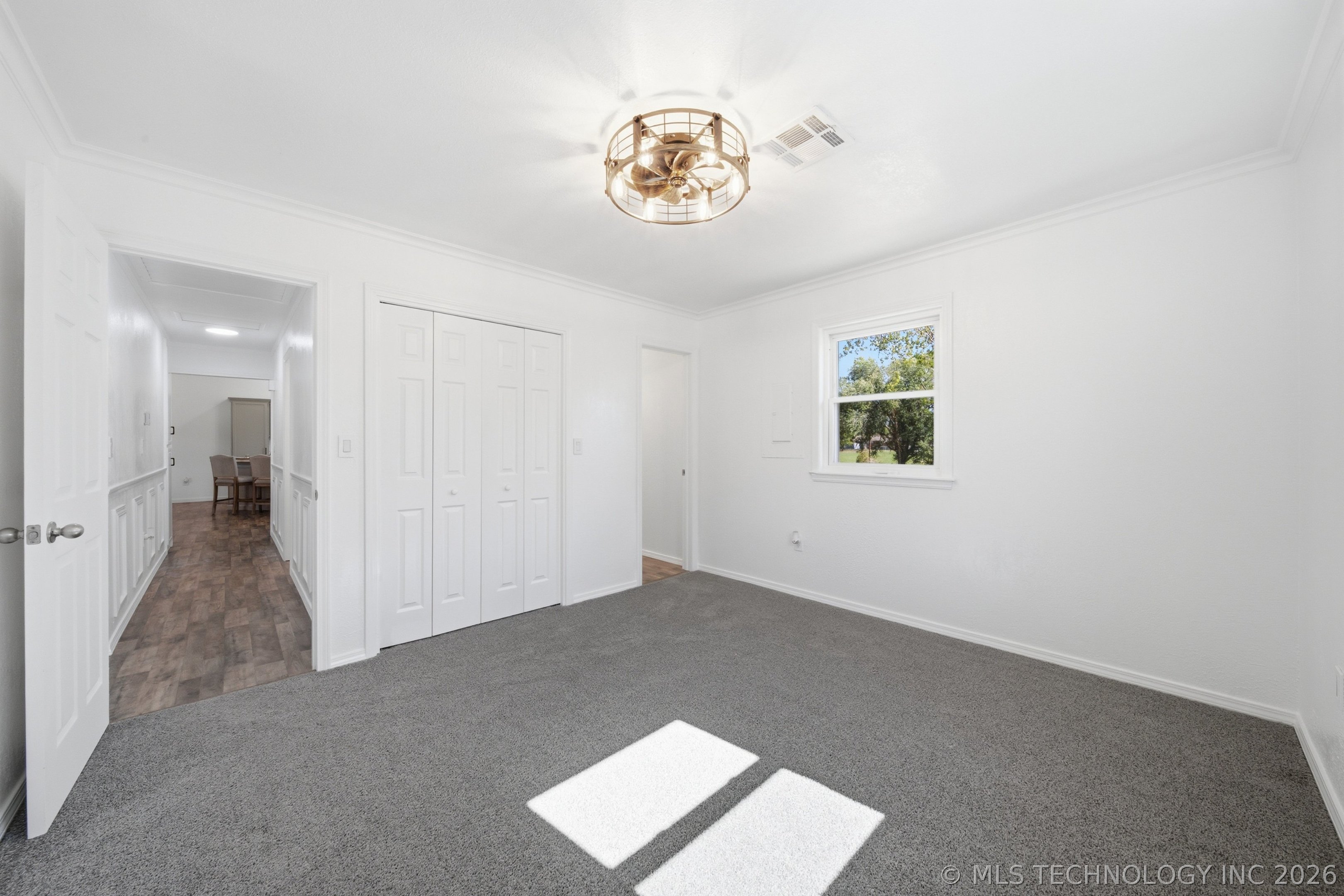 404 S Caney Street Property Photo 21
