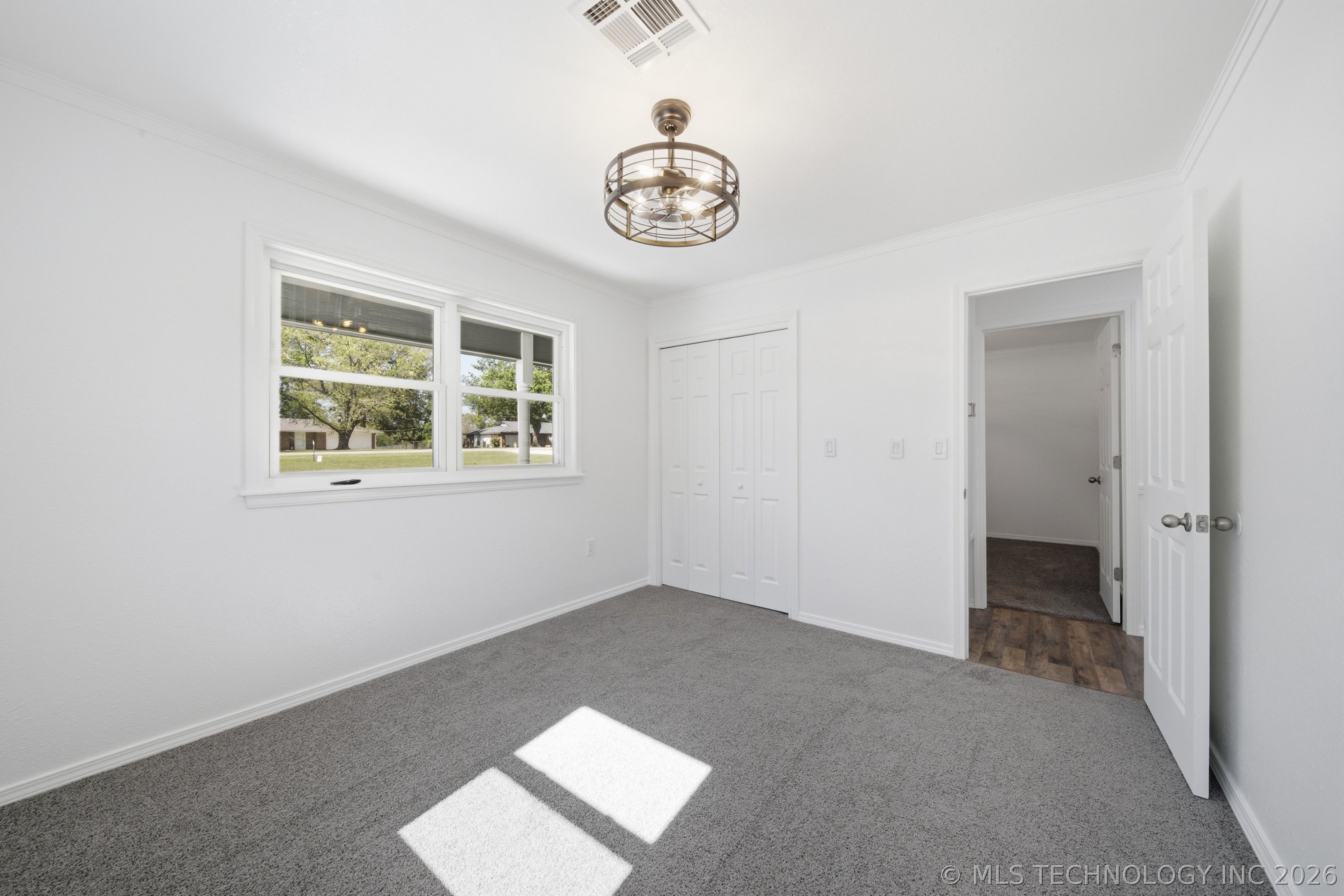 404 S Caney Street Property Photo 27