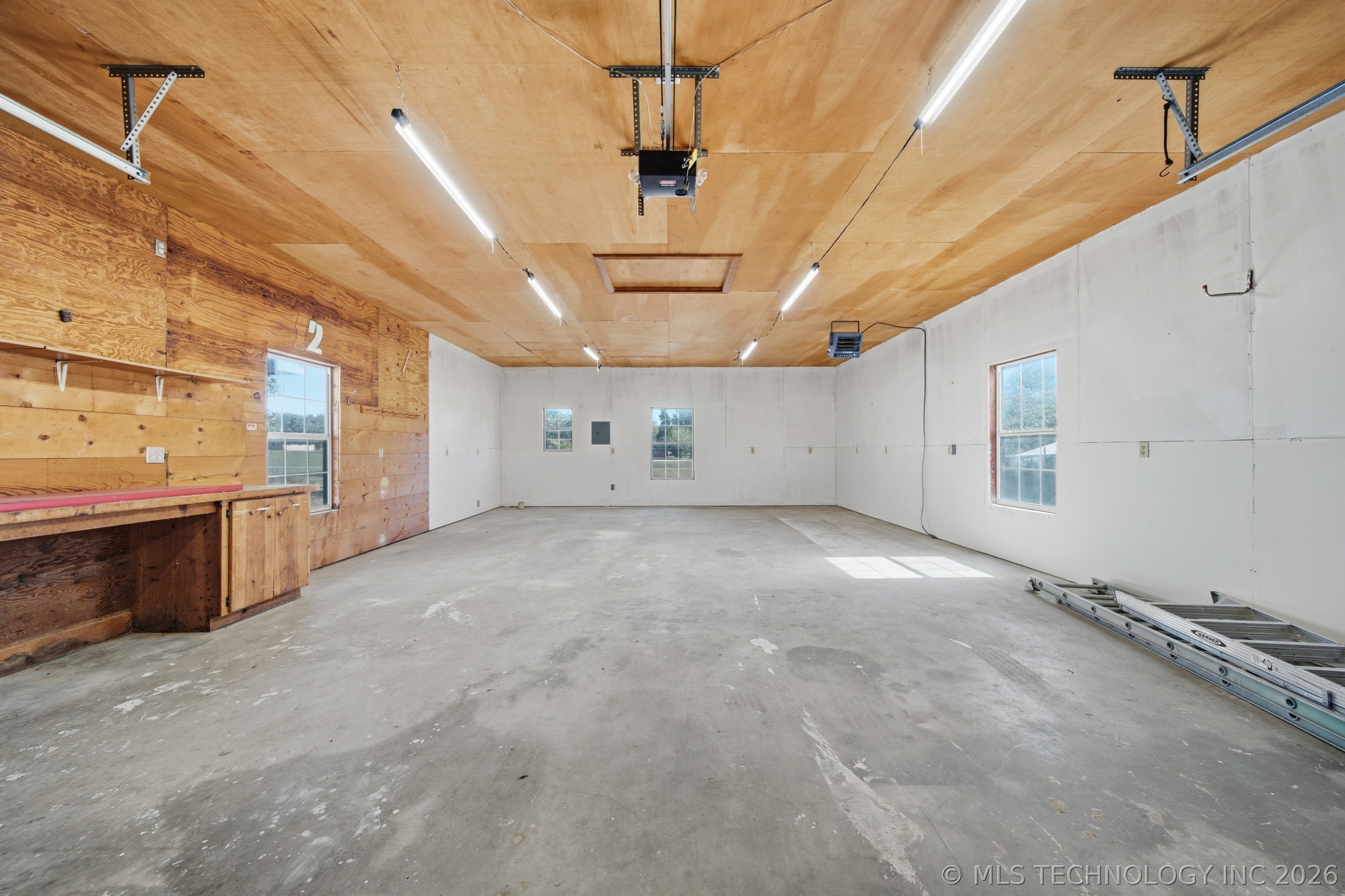 404 S Caney Street Property Photo 33