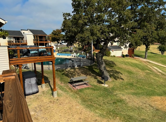 123 Falconhead Drive B Property Photo 6