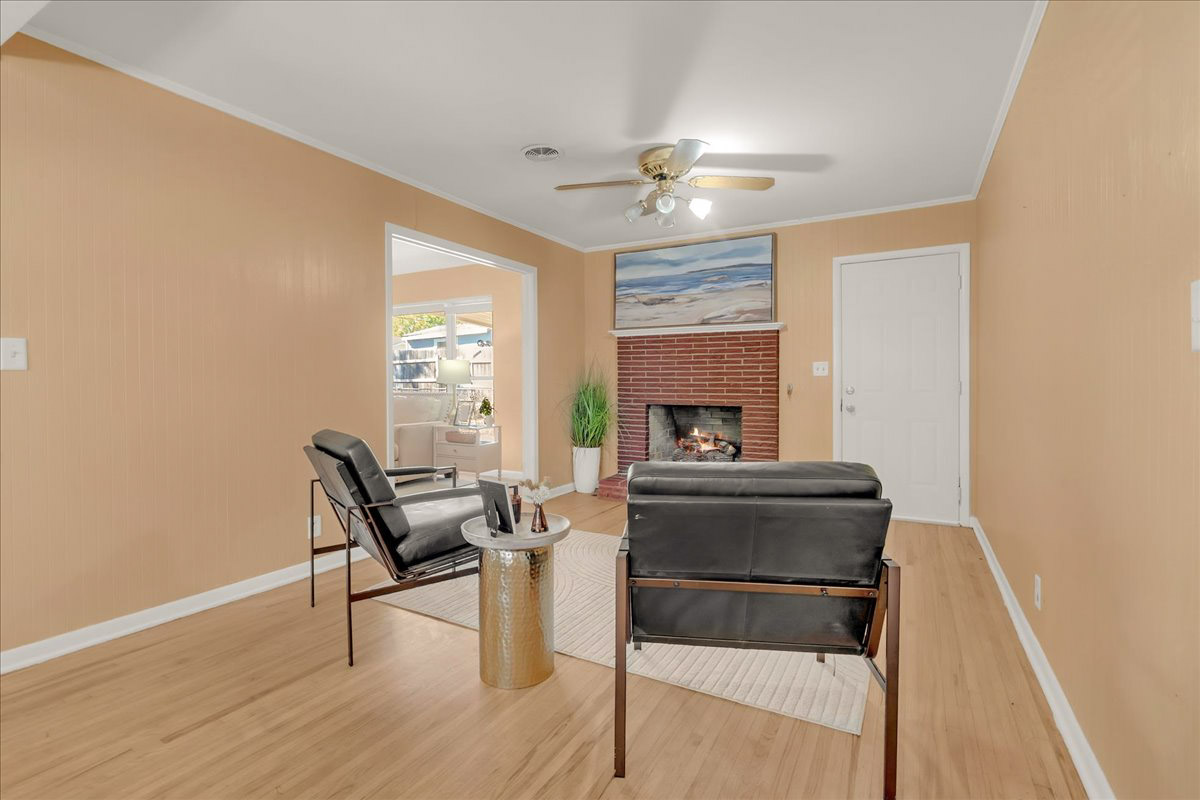 2810 S Hudson Avenue Property Photo 21