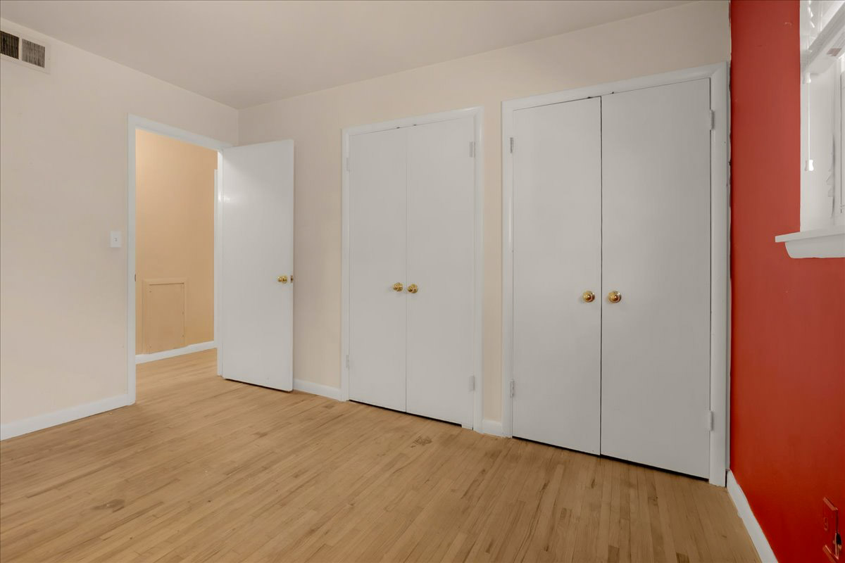 2810 S Hudson Avenue Property Photo 38