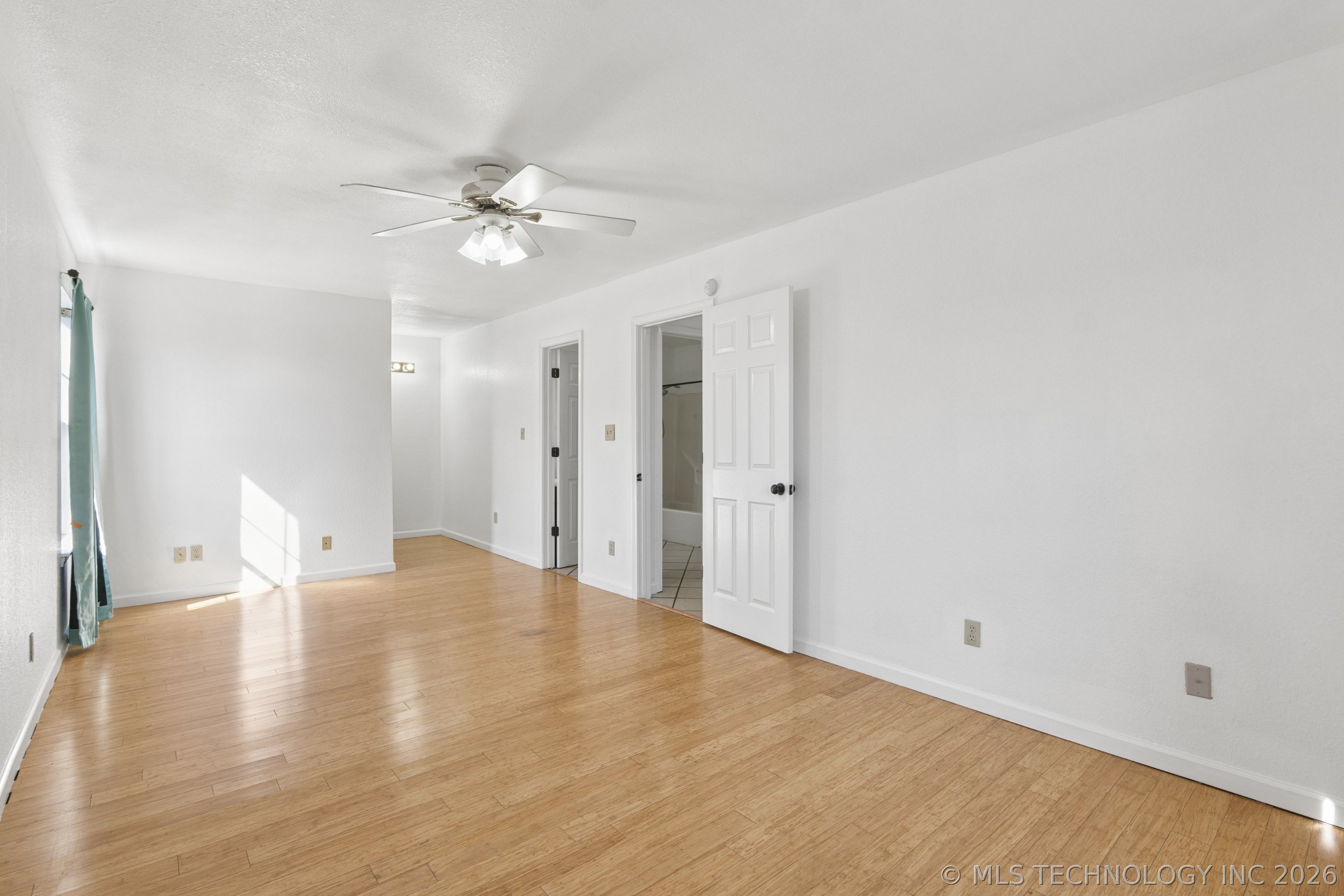 7929 N 128th East Avenue Property Photo 15