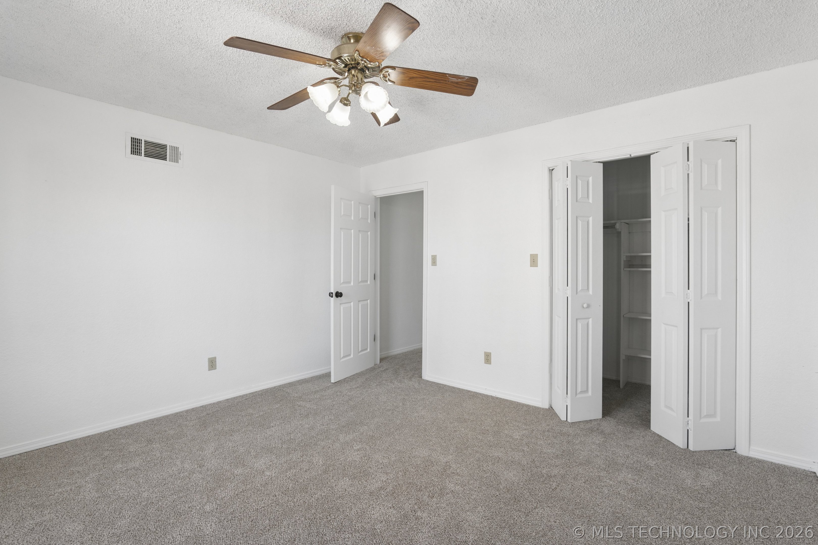 7929 N 128th East Avenue Property Photo 21