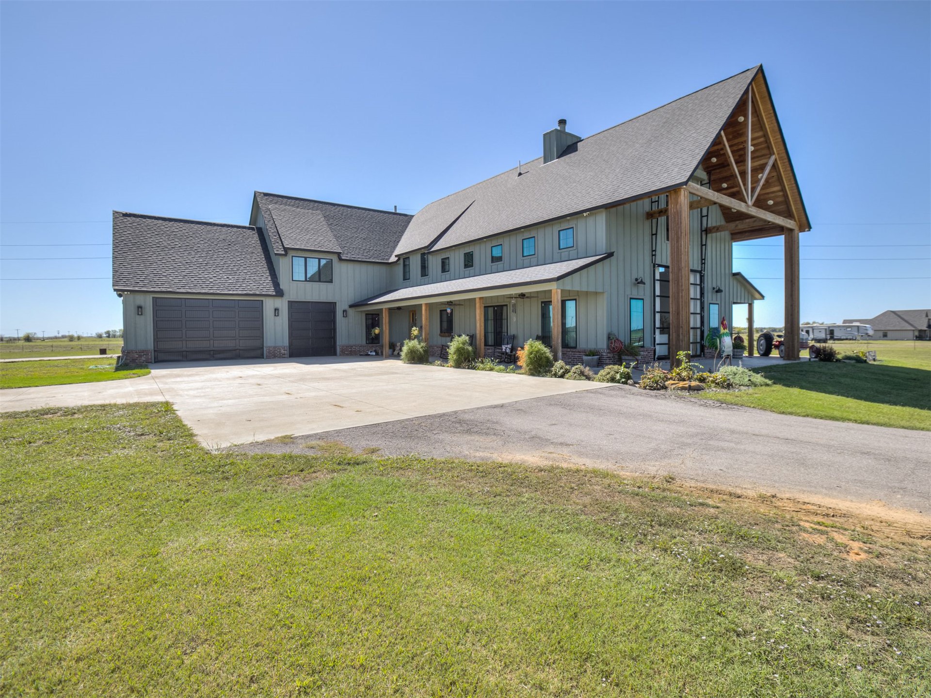 23960 E 710 Road N Property Photo 1